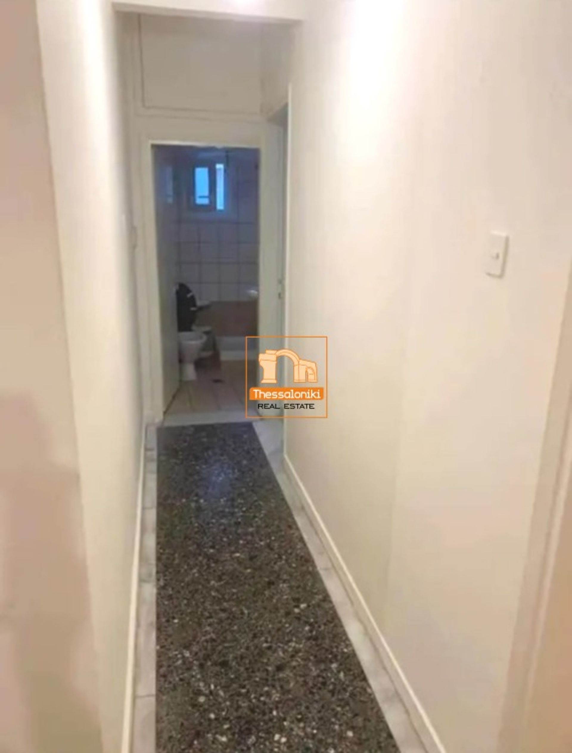 Condominio en Thessaloniki,  12802467