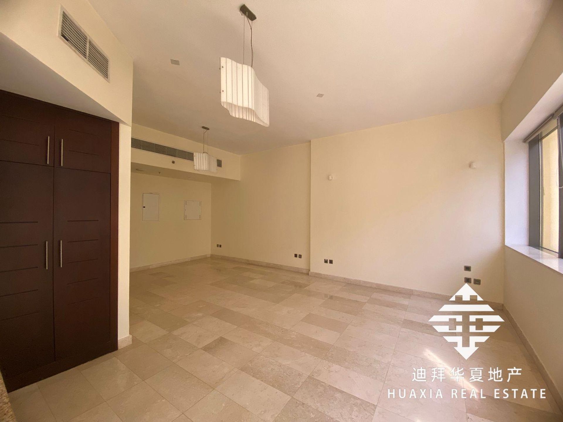 Residential in Dubai, Dubai 12802678