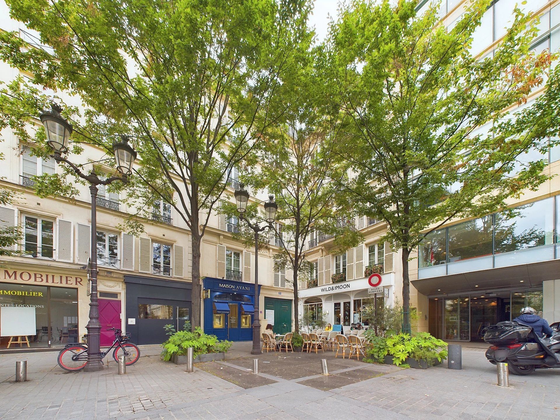 Condominium in Paris 1er, Paris 12803076