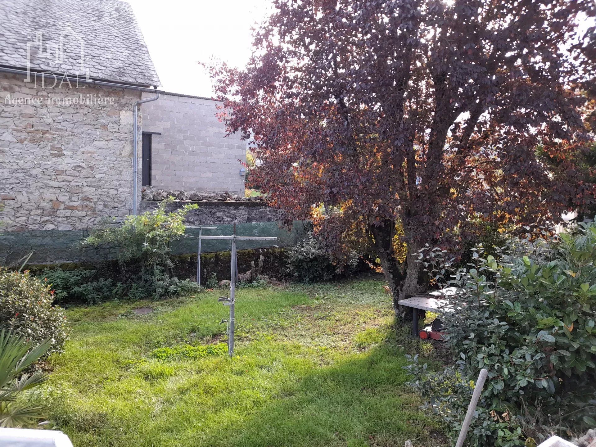 rumah dalam Recoules-Previnquieres, Occitanie 12803093