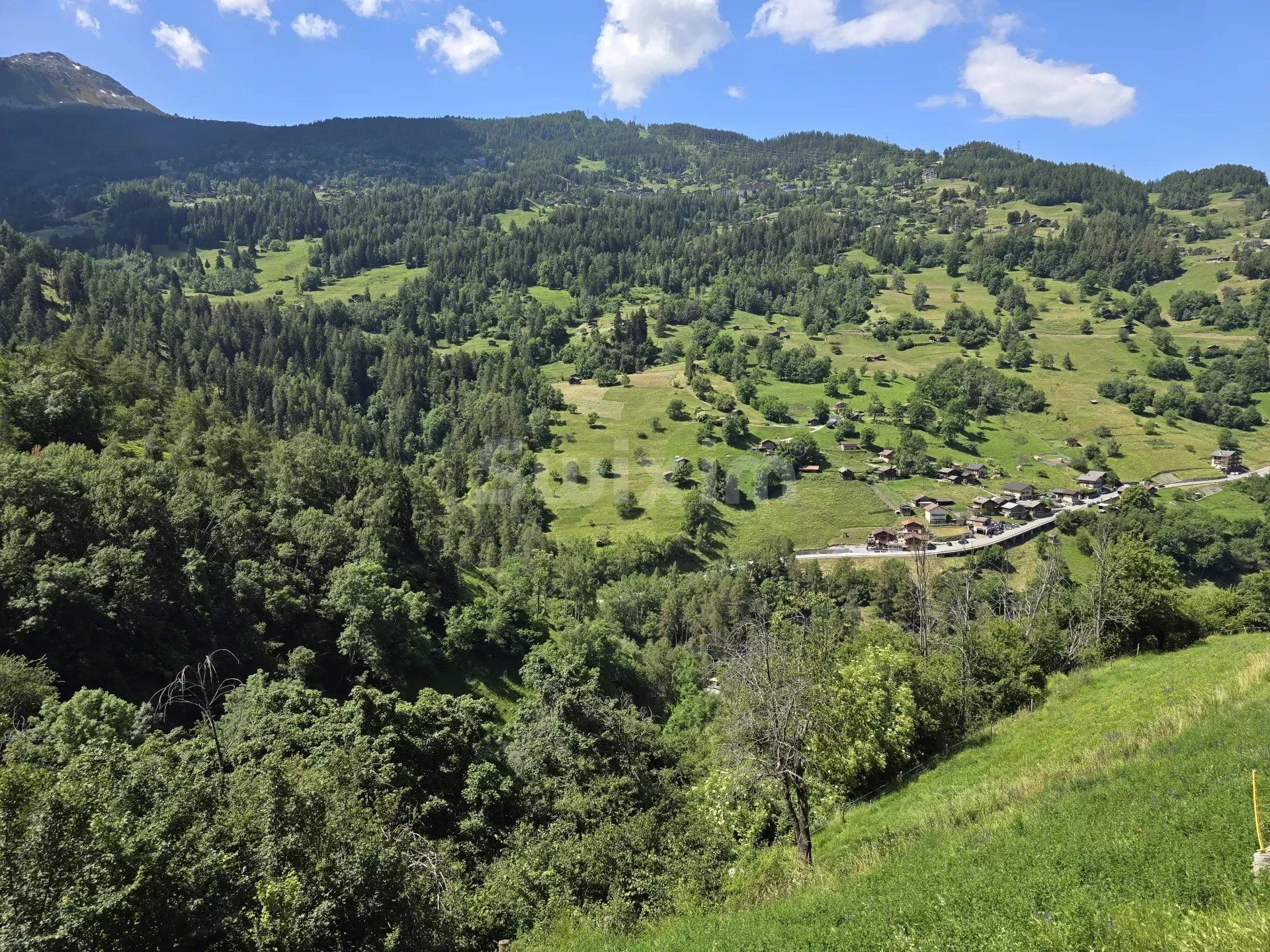 Tanah di Iserables, Valais 12803119