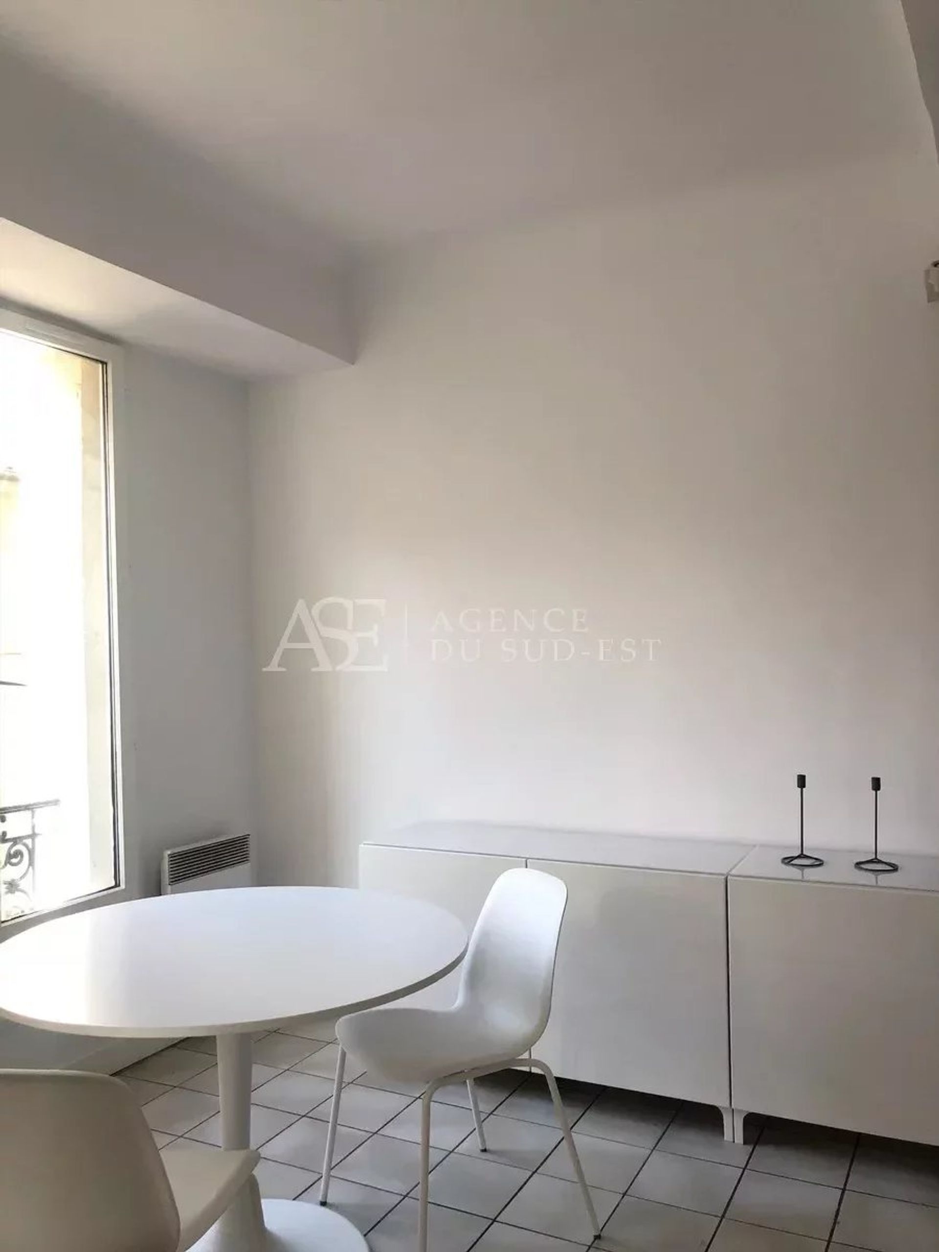 Condominio nel Aix-en-Provence, Provenza-Alpi-Costa Azzurra 12803148