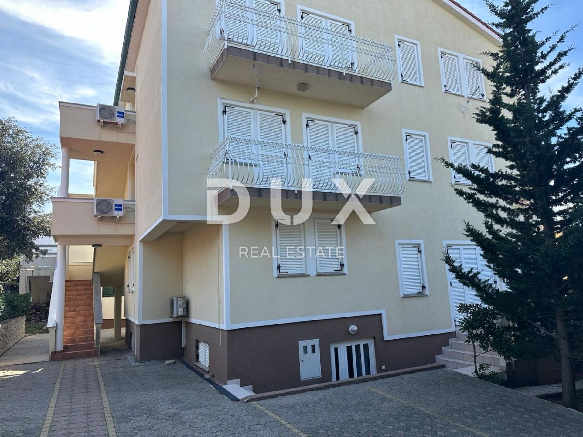 Condominium in Mandre, Zadar County 12803305