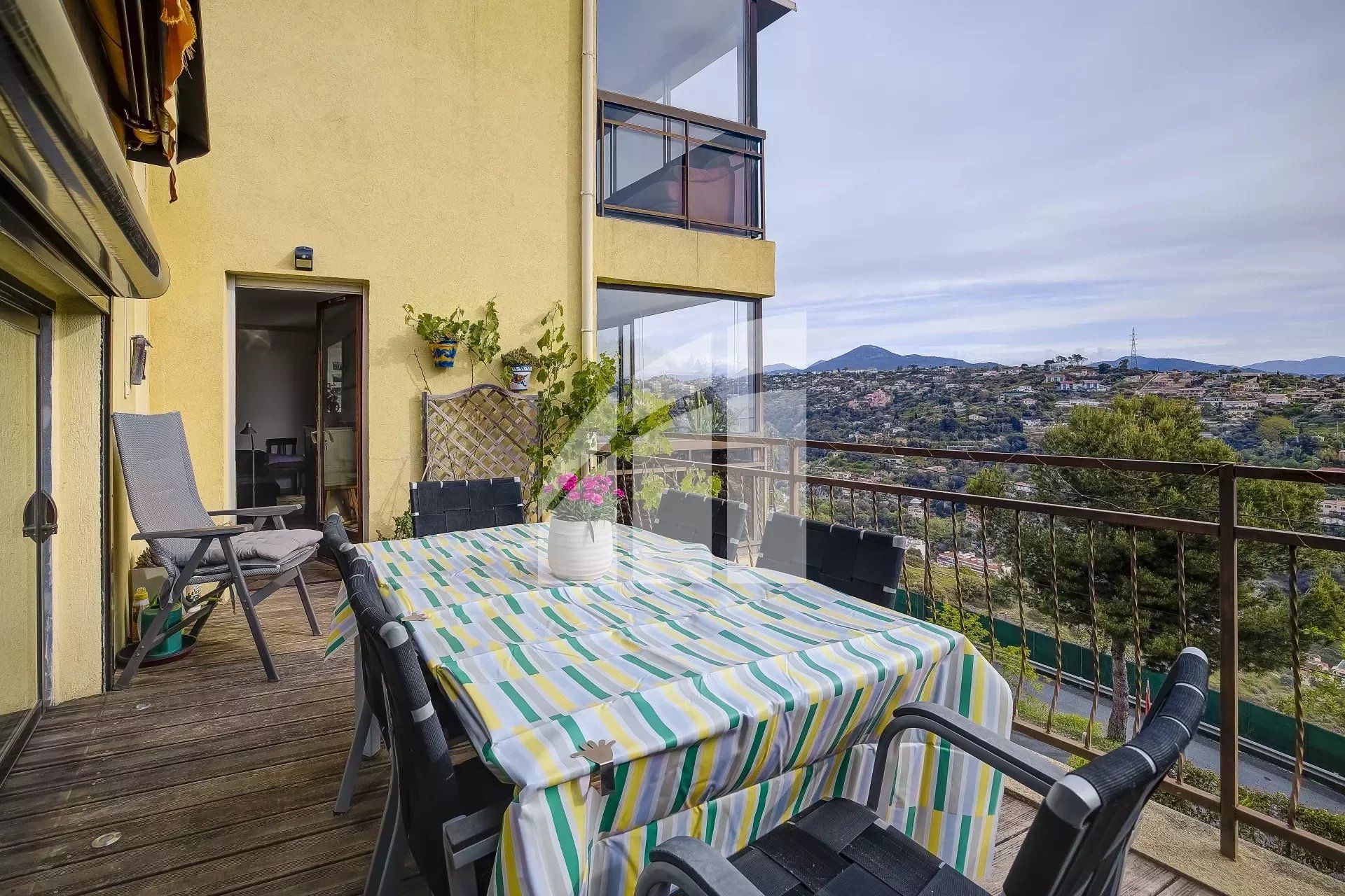 Condominio en Nice, Alpes-Maritimes 12804200