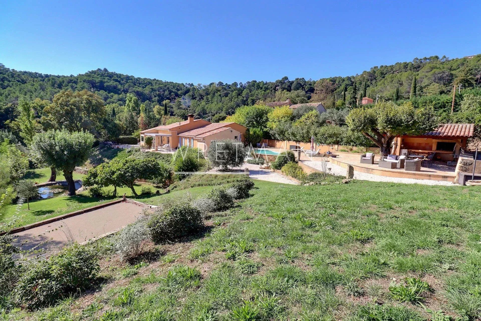 Rumah di Cotignac, Provence-Alpes-Cote d'Azur 12804205