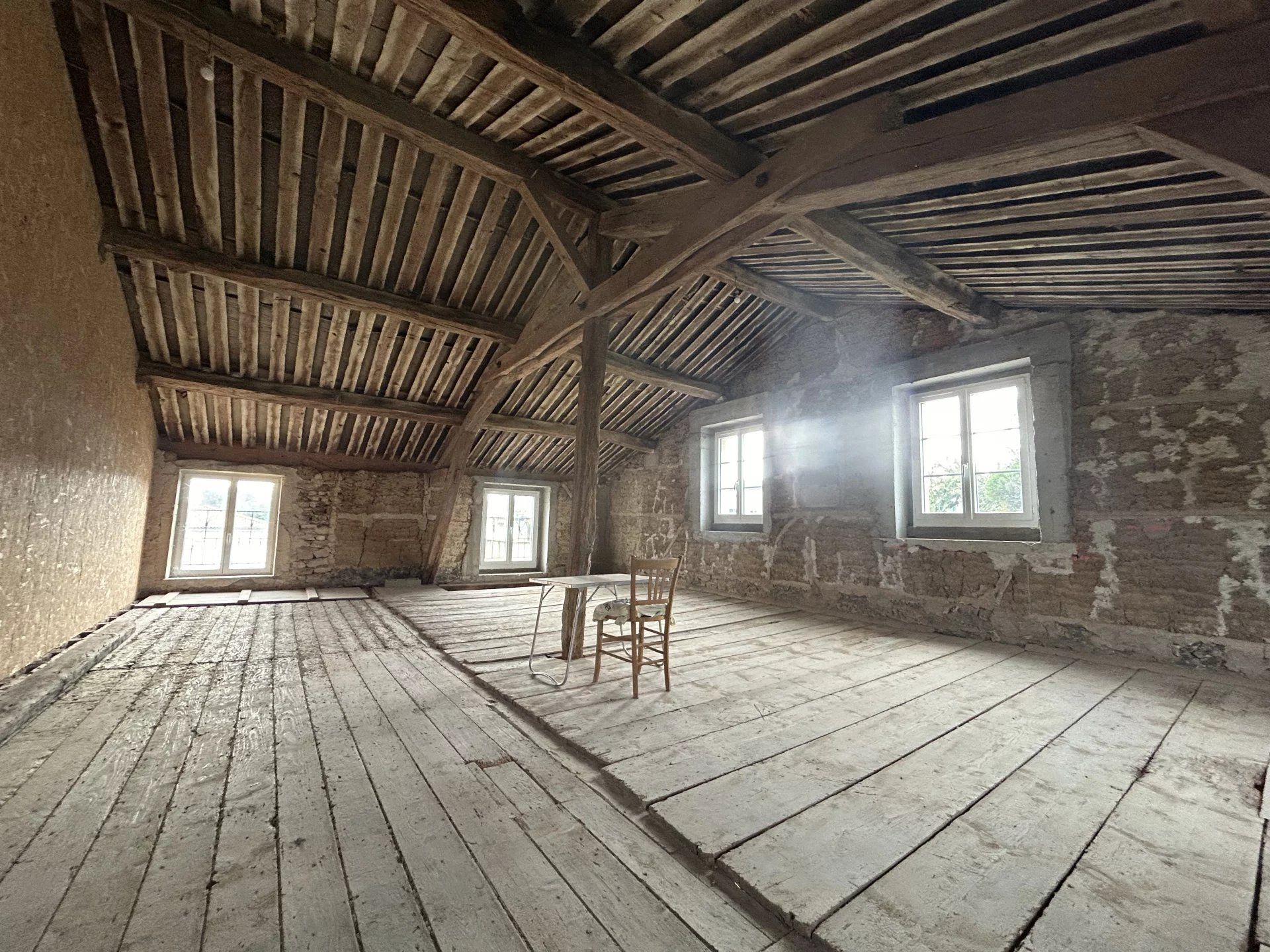 casa no La Chapelle-de-Guinchay, Saône-et-Loire 12804213