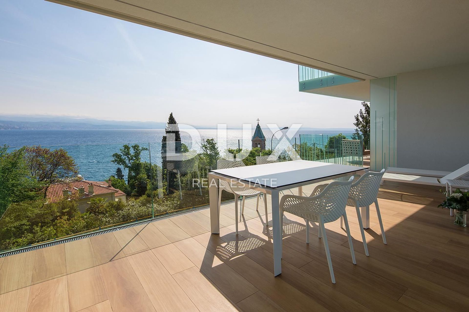 Condominium in Opatija, Primorsko-Goranska Zupanija 12804425