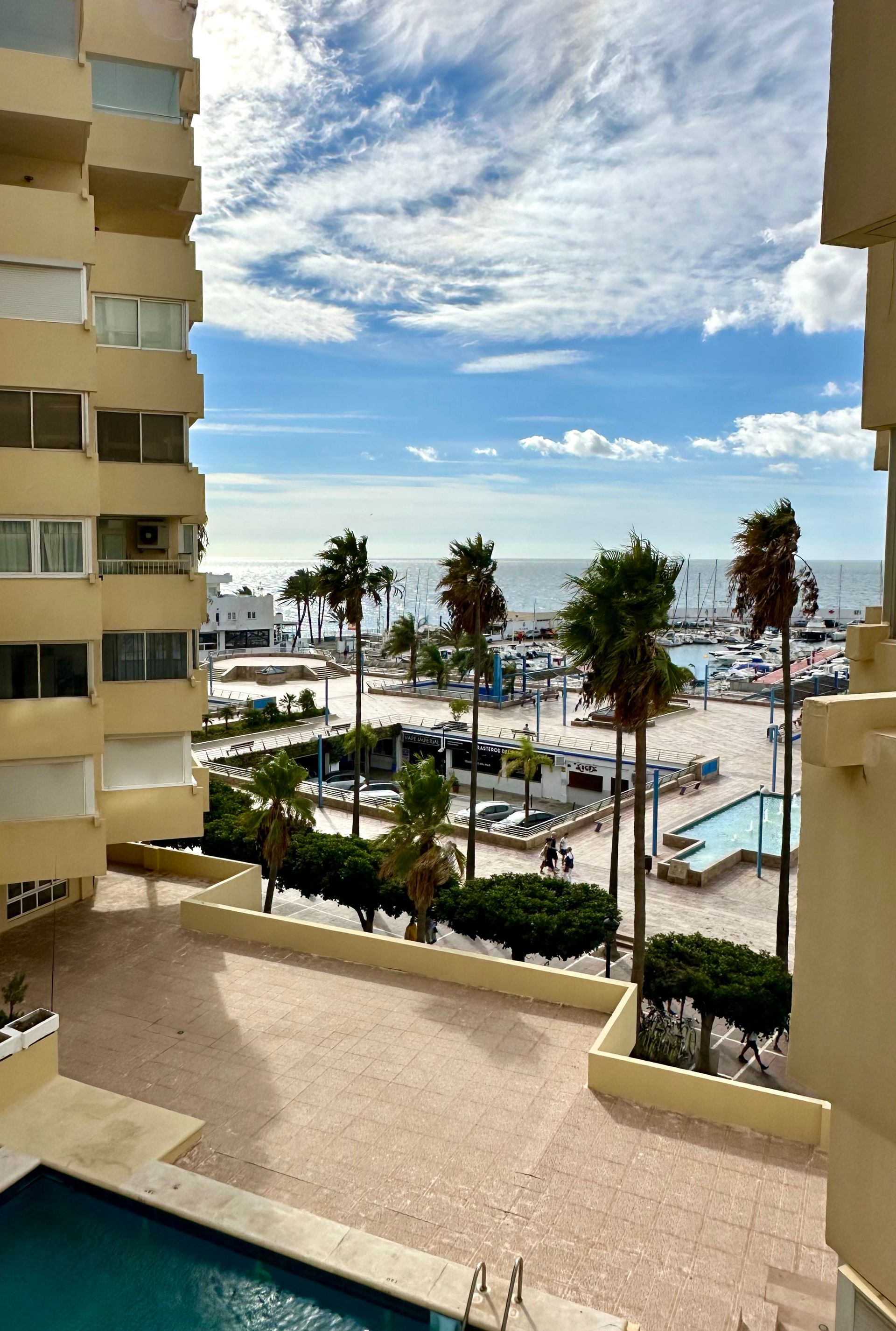 Condominium in Marbella, Andalucía 12804502