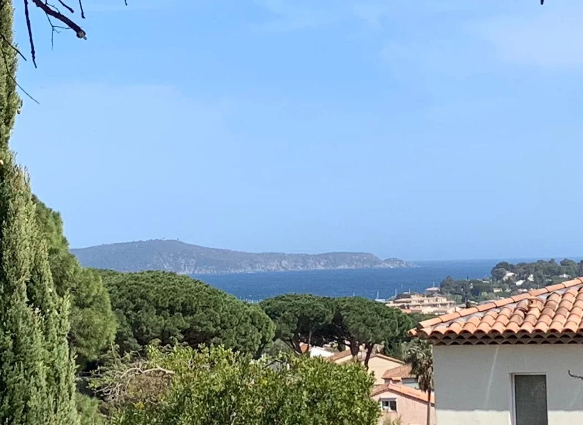 σπίτι σε Cavalaire-sur-Mer, Var 12805115