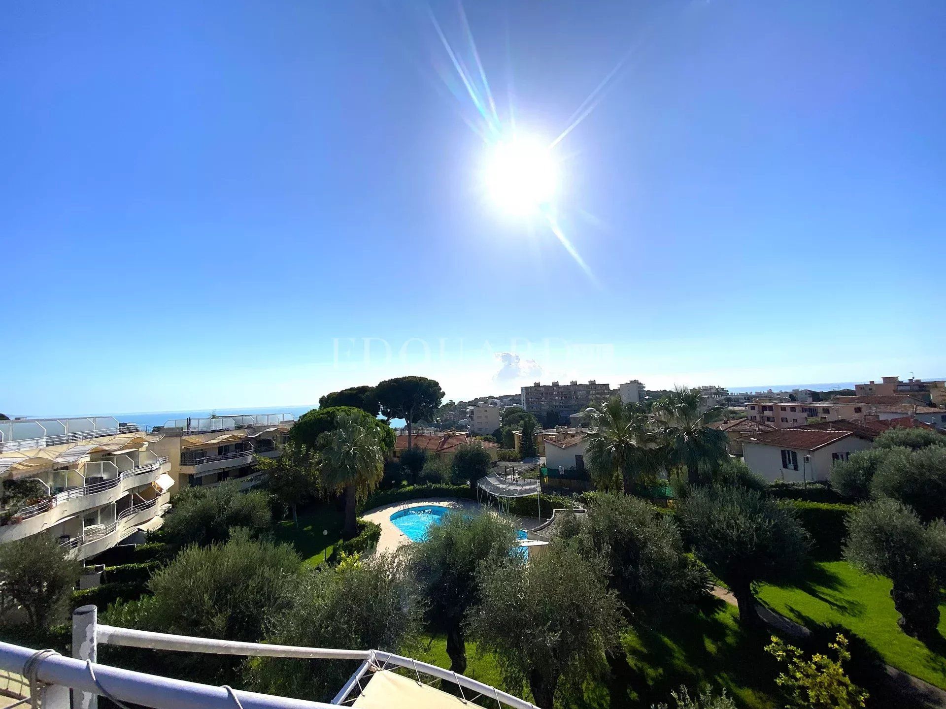 residencial no Roquebrune-Cap-Martin, Alpes-Maritimes 12805173