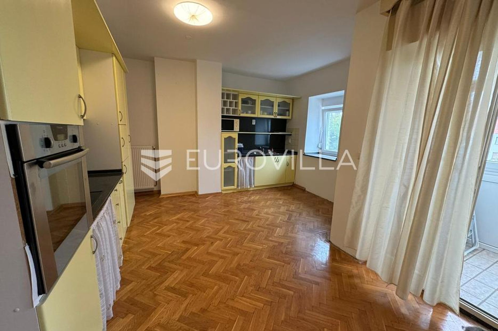 Condominio en Dakovo, Osjecko-Baranjska Županija 12805372