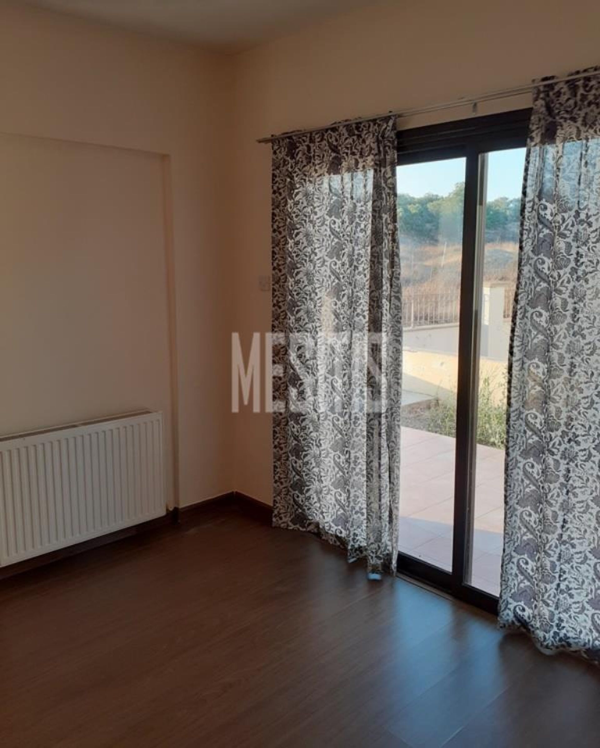 Condominio nel Nicosia, Lefkosia 12805530