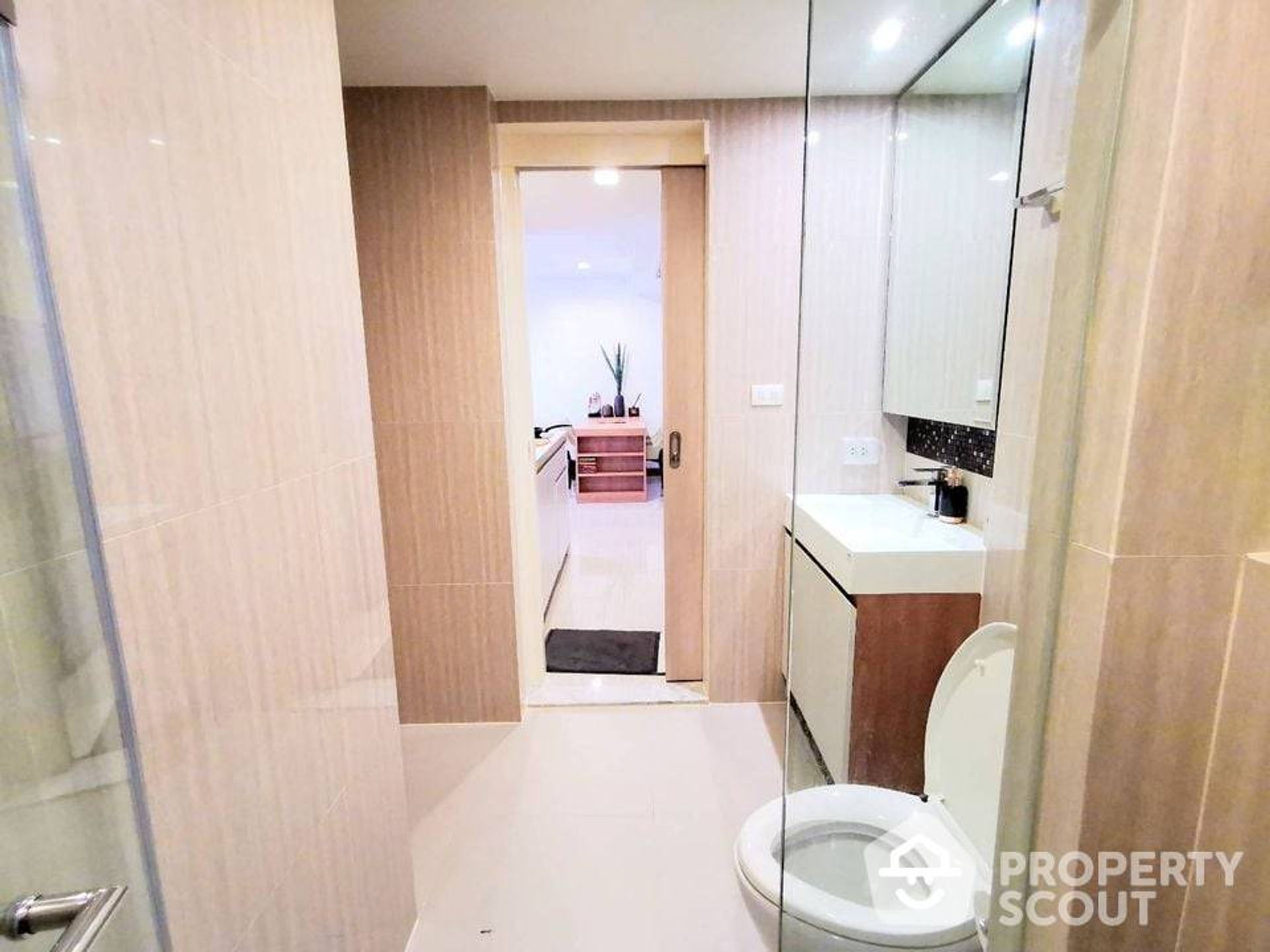 Condominium in , Krung Thep Maha Nakhon 12805917