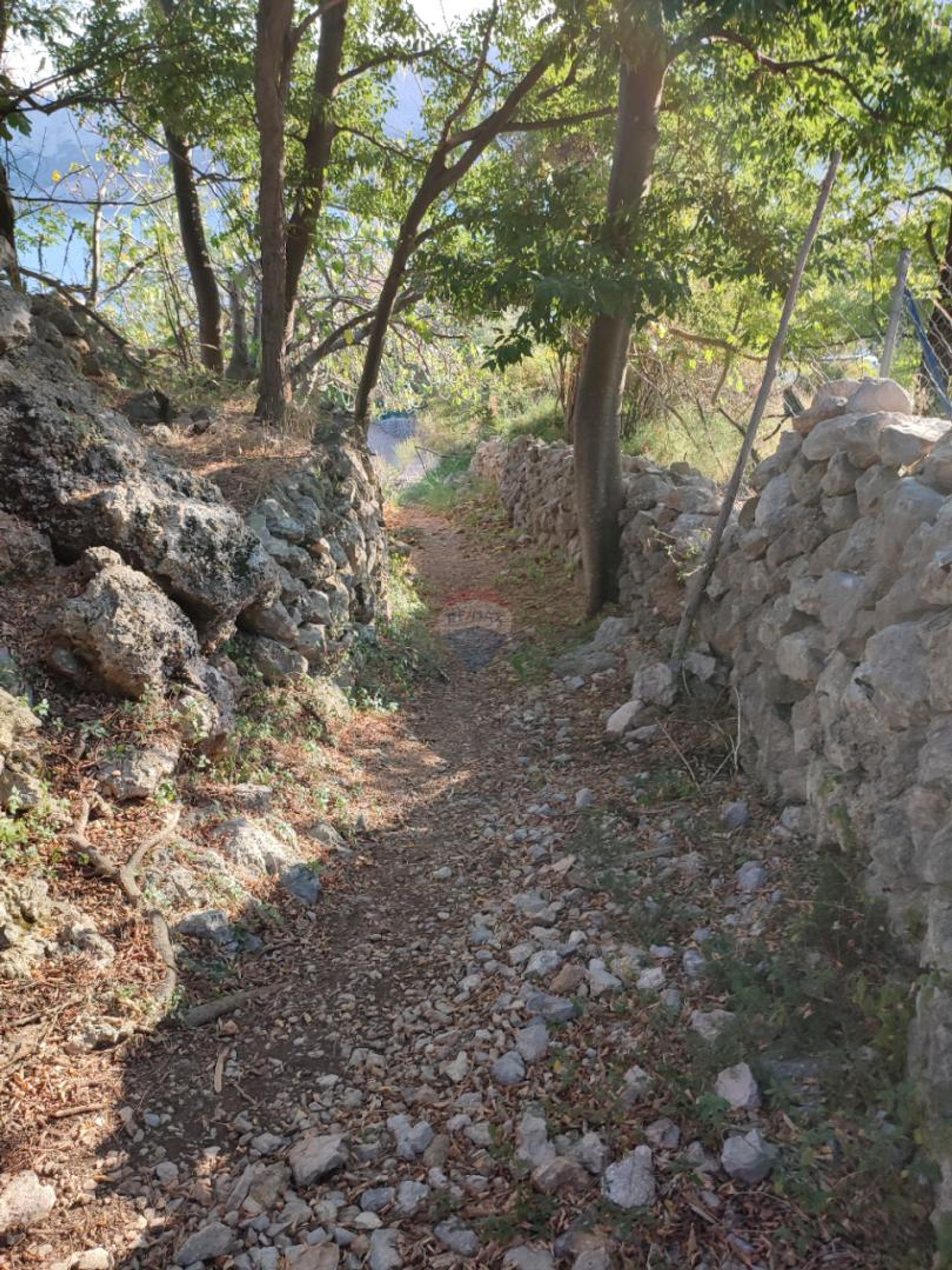 土地 在 Baška, Primorsko-goranska županija 12805933