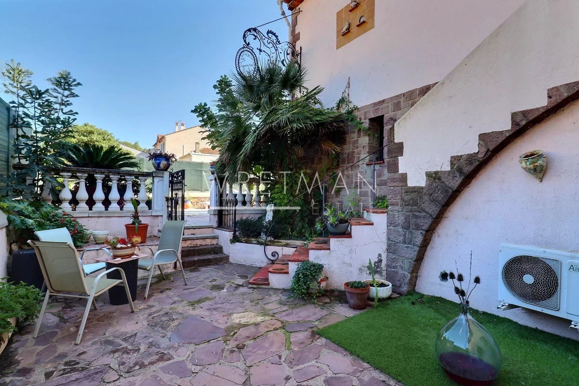 Hus i Roquebrune-sur-Argens, Var 12805955