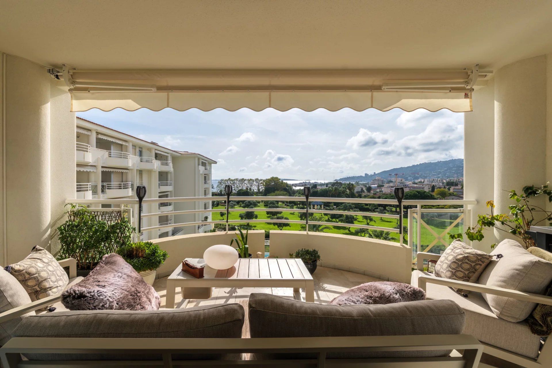 Condominio nel Antibes, Provenza-Alpi-Costa Azzurra 12805958