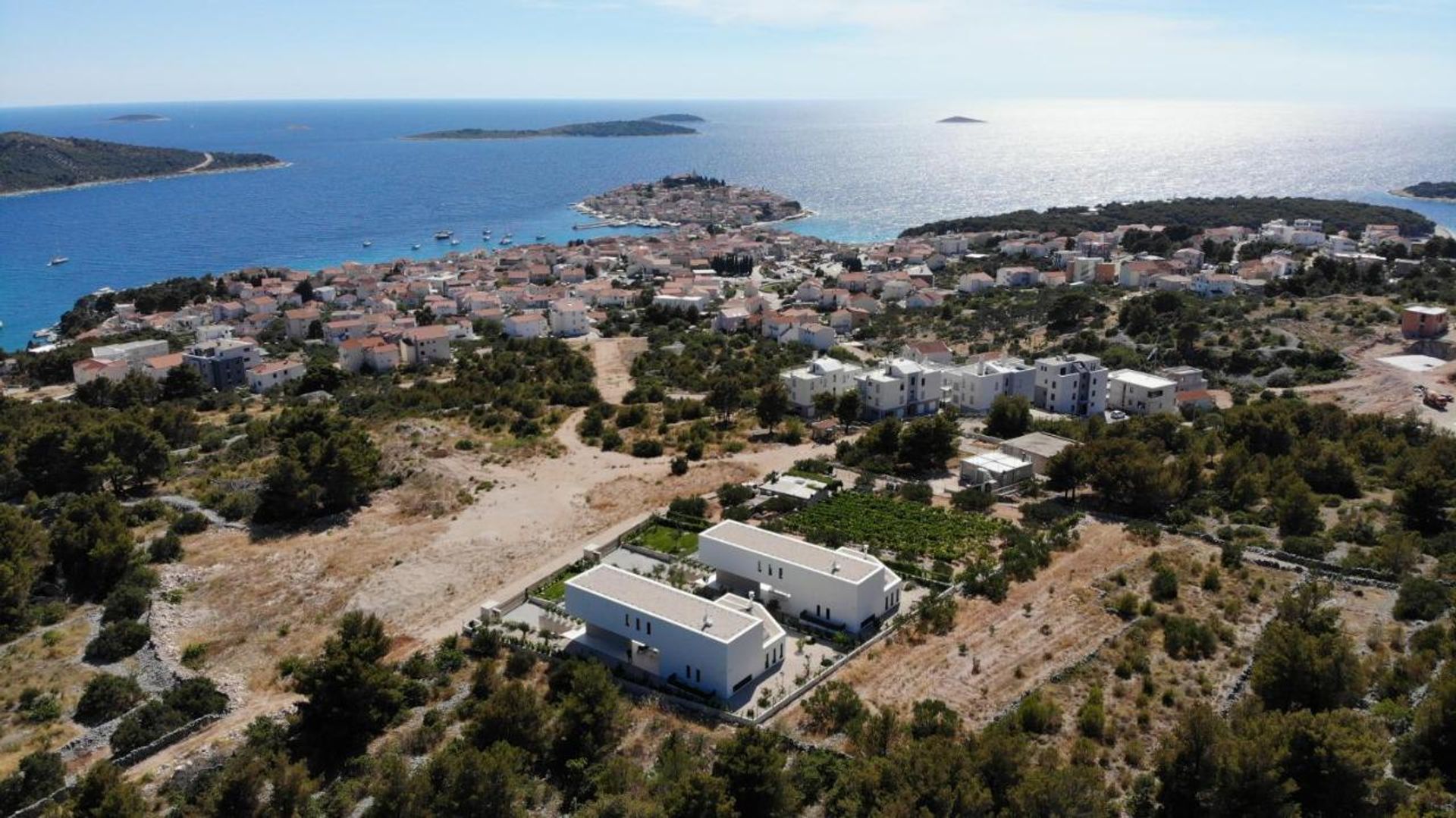 House in Primošten, Šibenik-Knin County 12806158