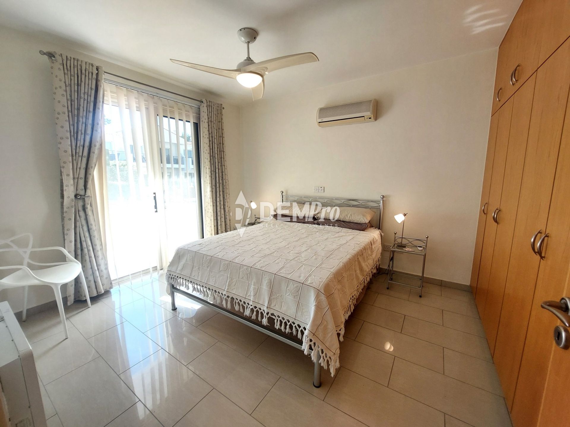 Condominium in Peyia, Paphos 12806237