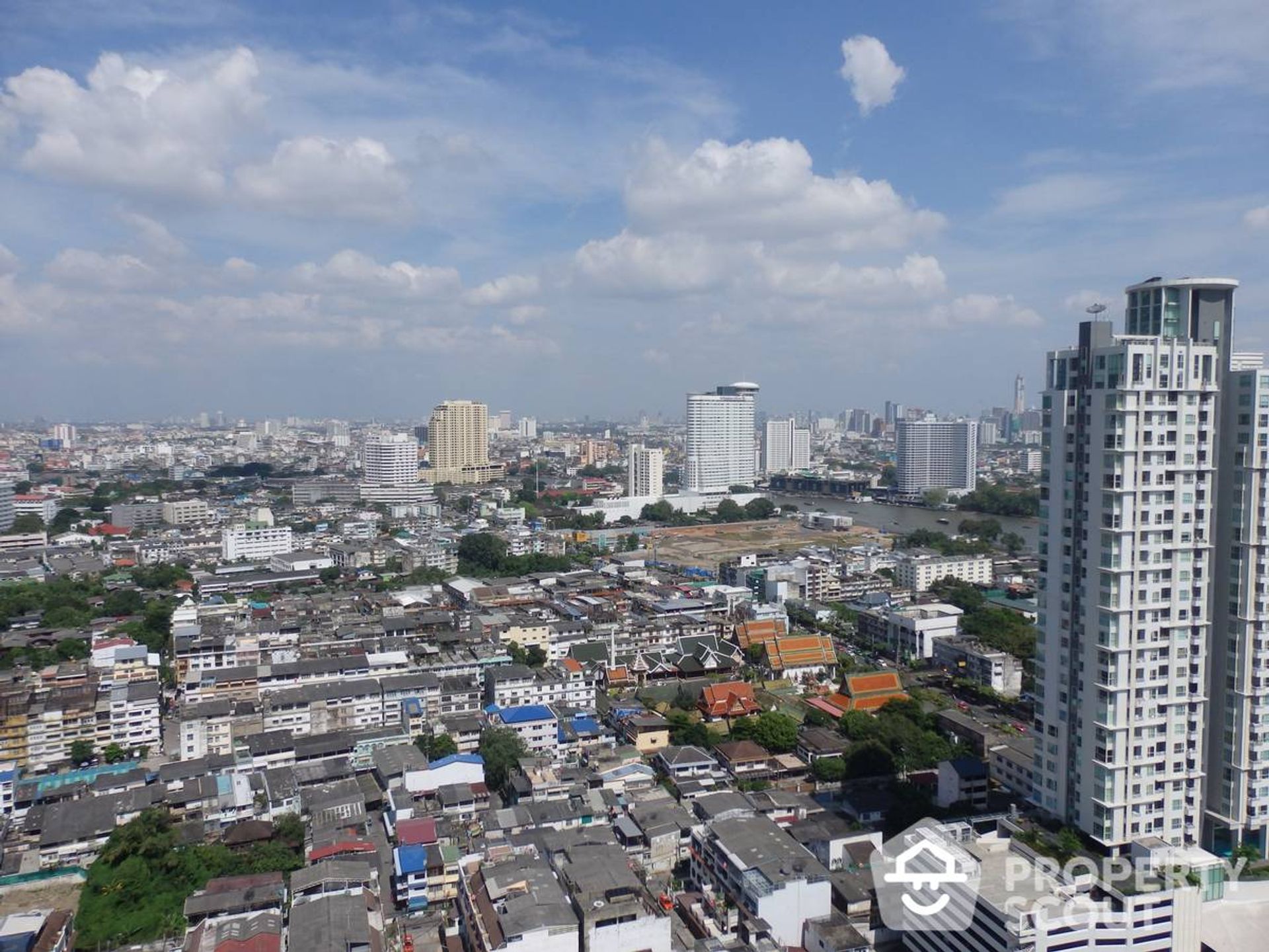 Condominium in Godown, Krung Thep Maha Nakhon 12806651