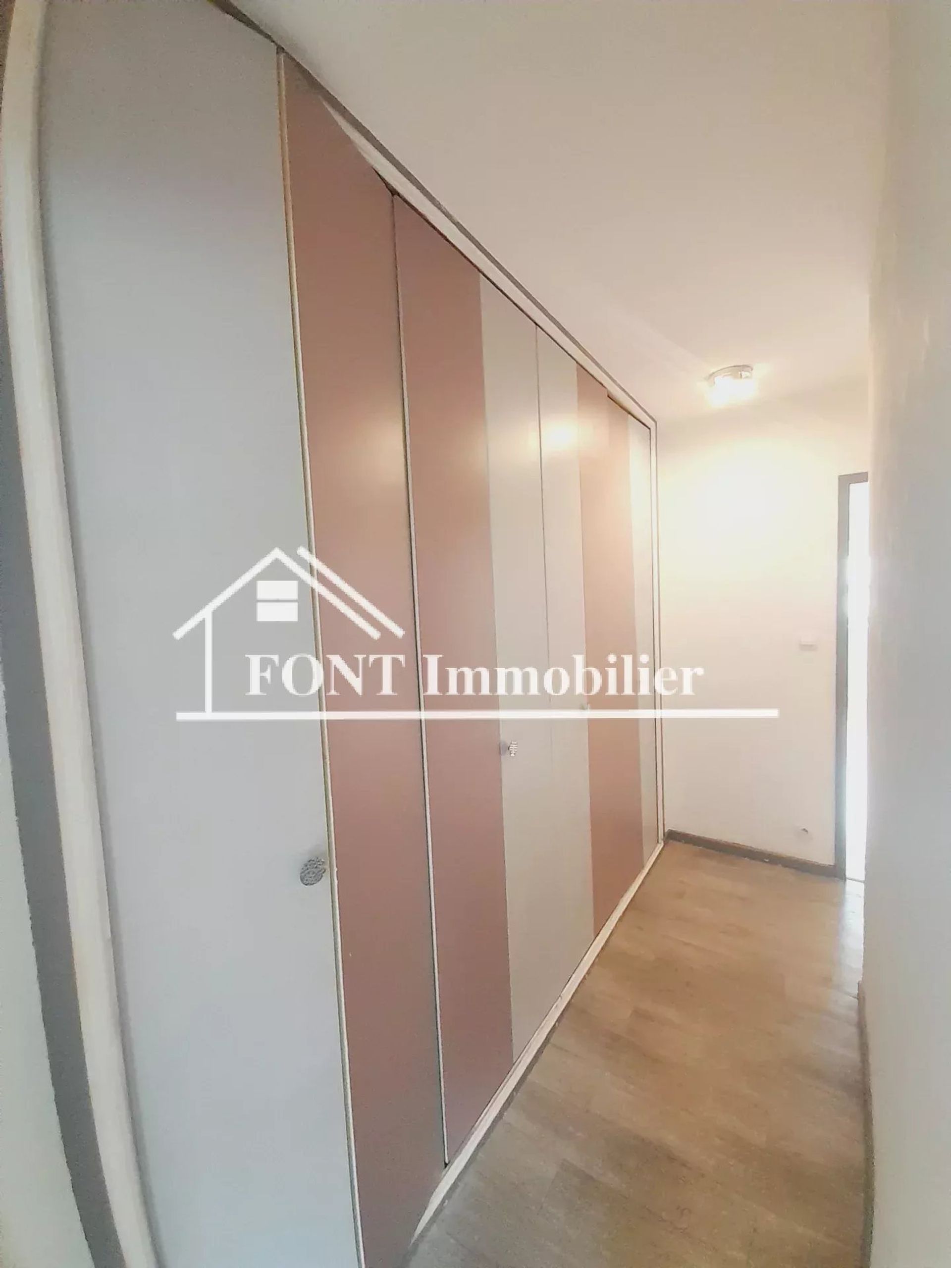 Condominio nel Saint-Étienne, Alvernia-Rodano-Alpi 12806743