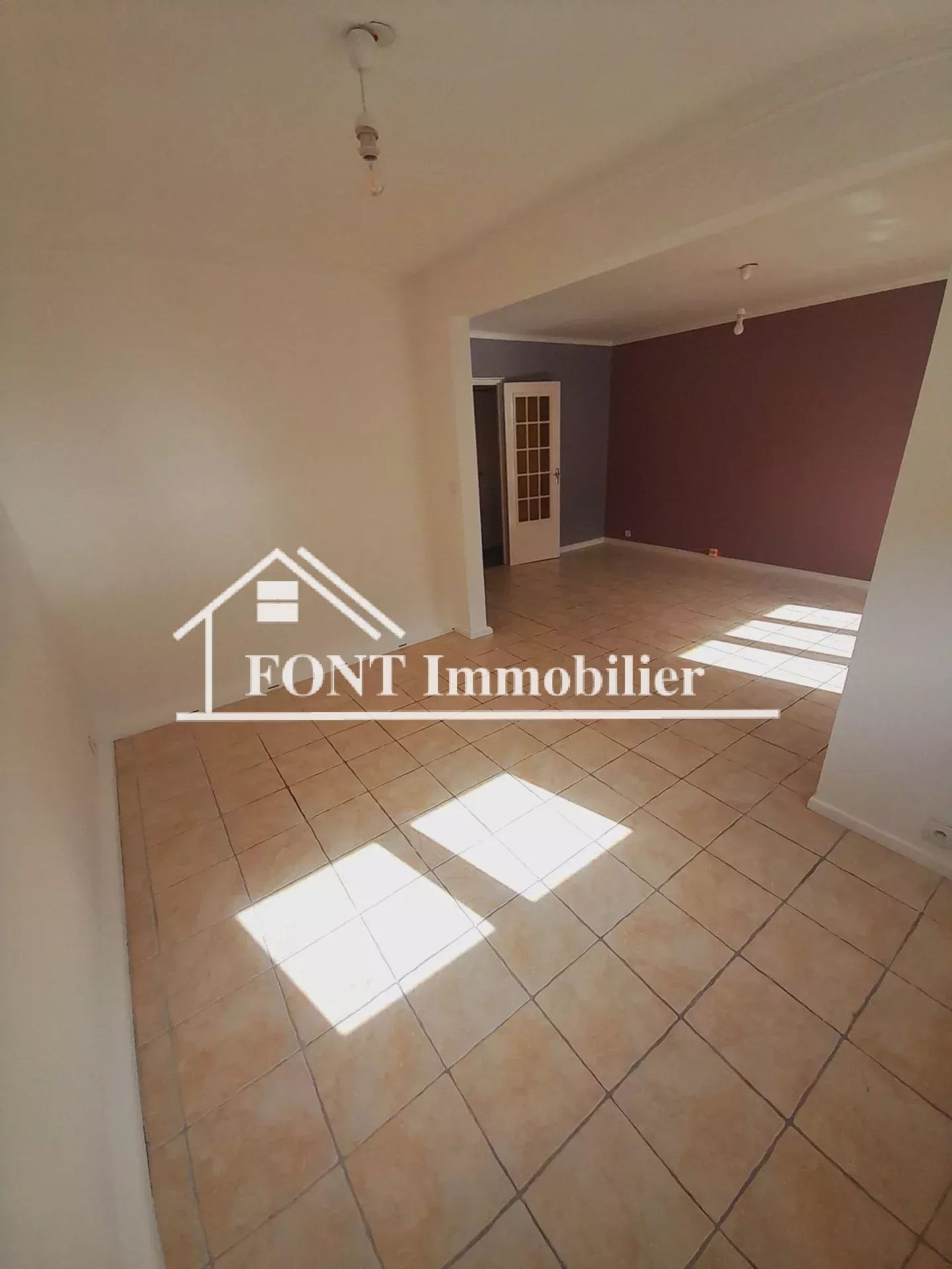 Condominio nel Saint-Étienne, Alvernia-Rodano-Alpi 12806743