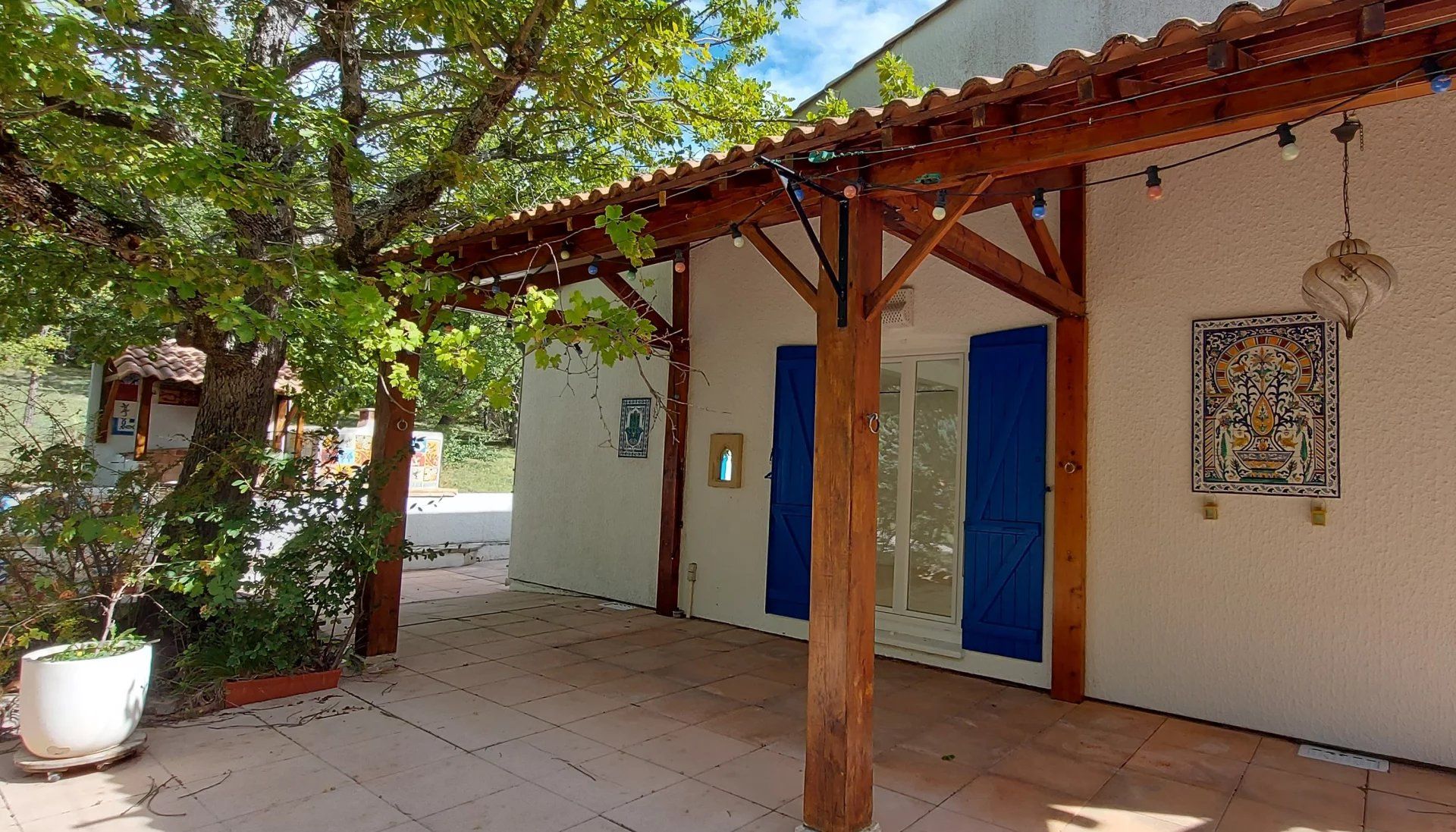 Hus i Antonaves, Provence-Alpes-Cote d'Azur 12806772