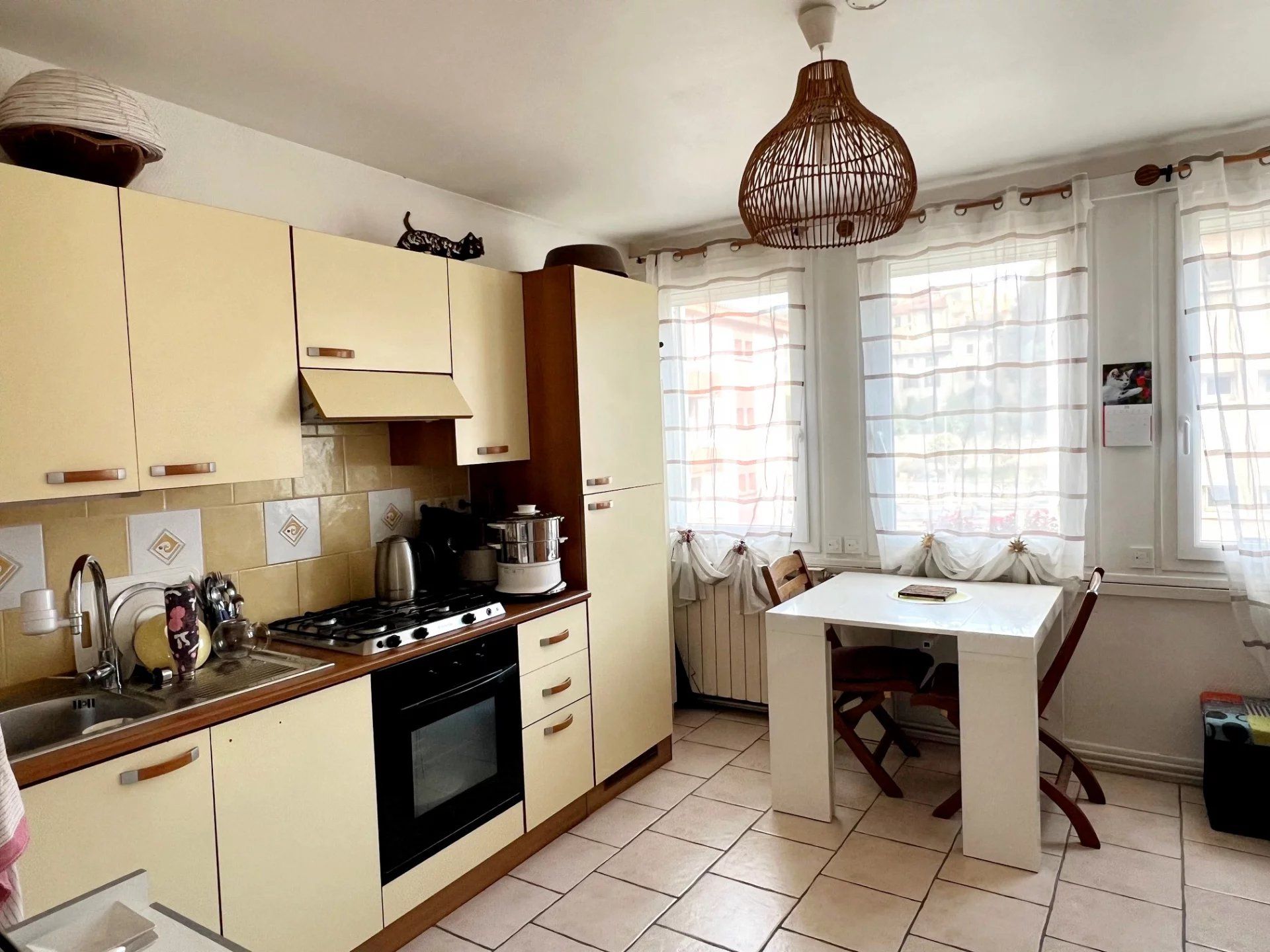 Condominium in Valence, Auvergne-Rhone-Alpes 12806775