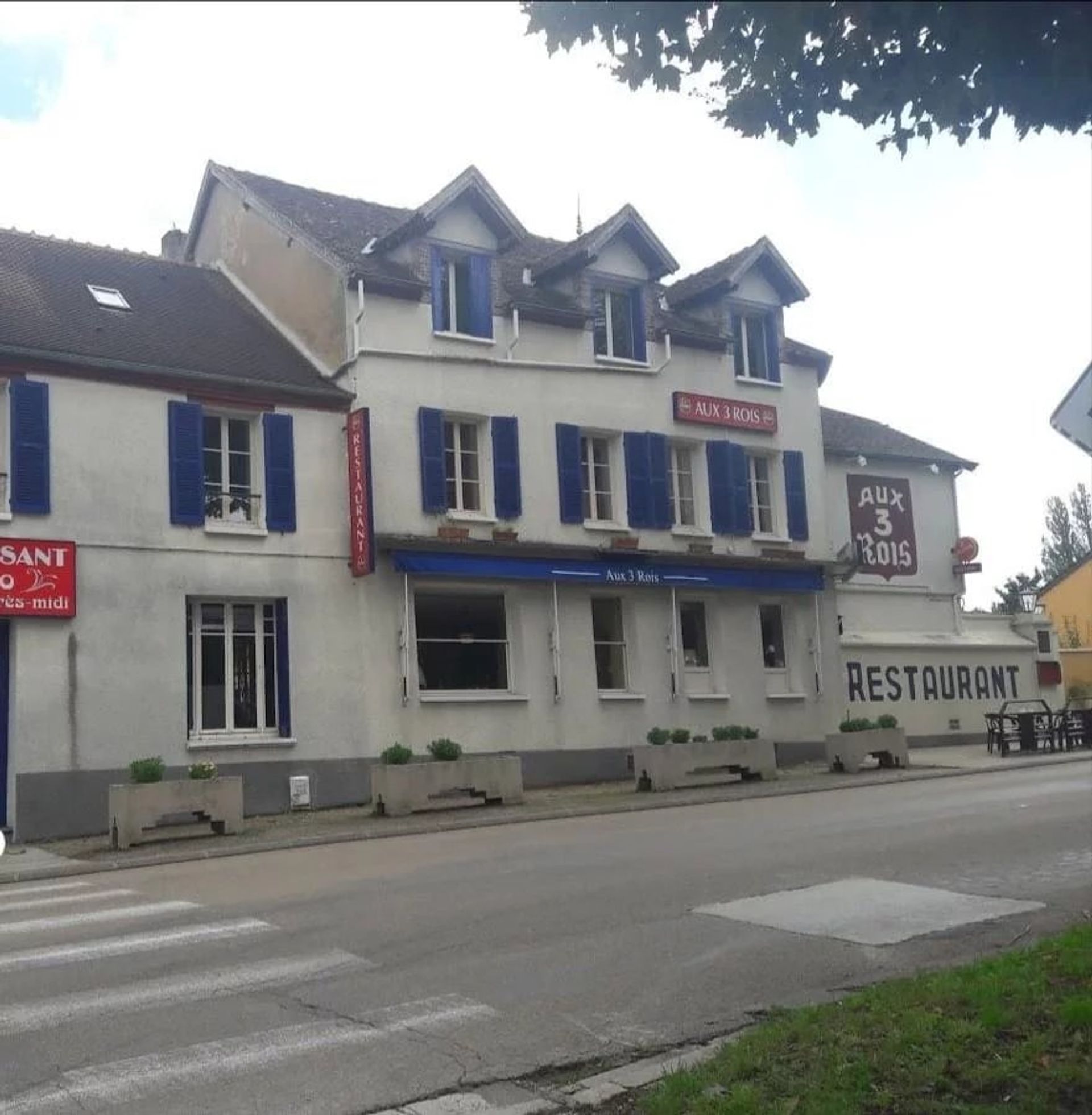 Comercial no Pont-sur-Yonne, Yonne 12806862