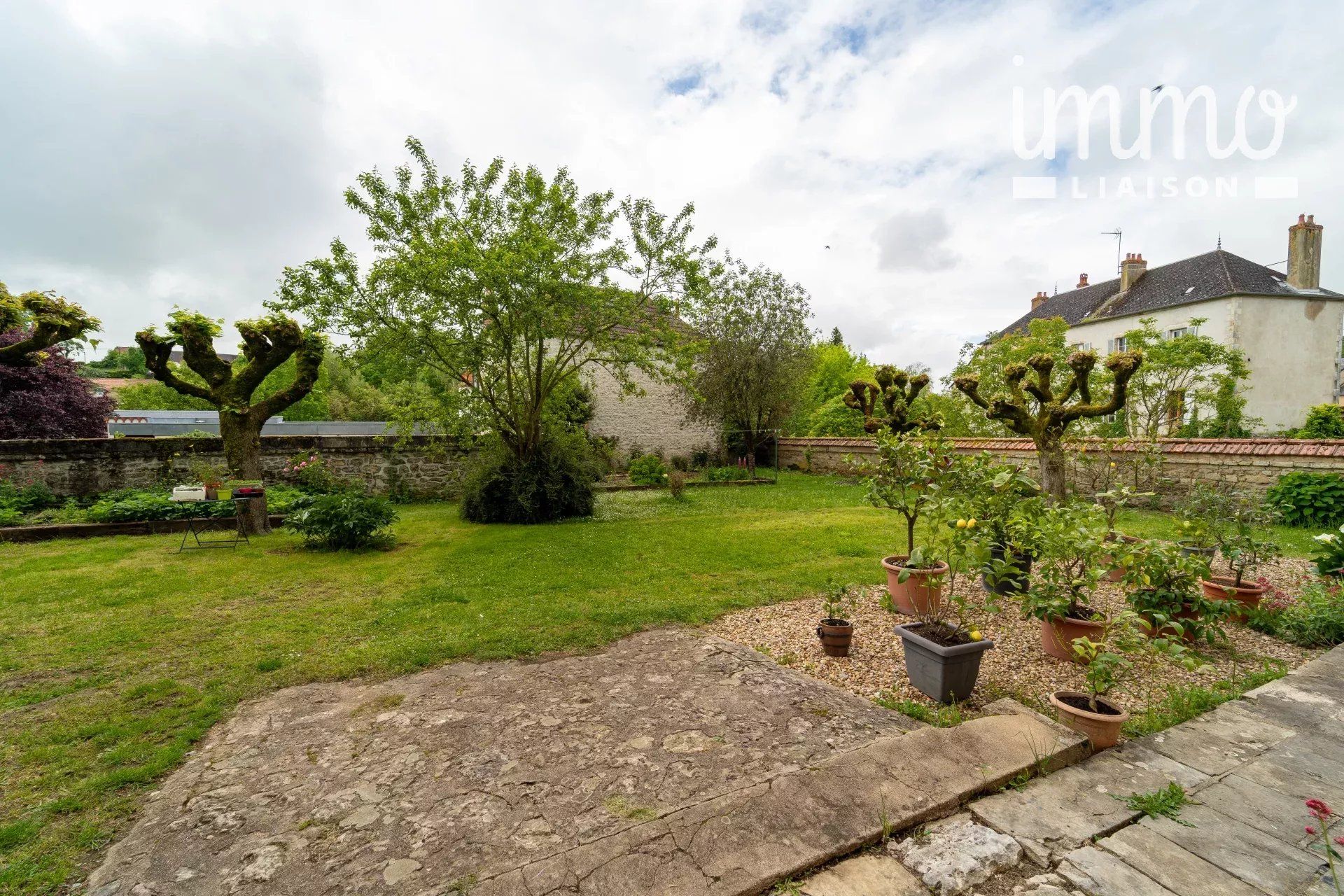 Casa nel Châtillon-en-Bazois, Nièvre 12806883