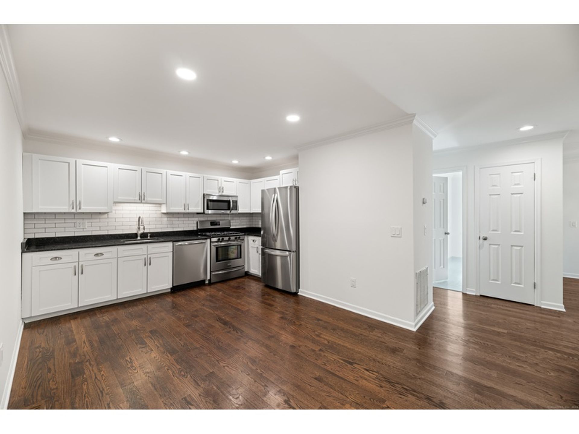 Condominium in Norwalk, Connecticut 12806920