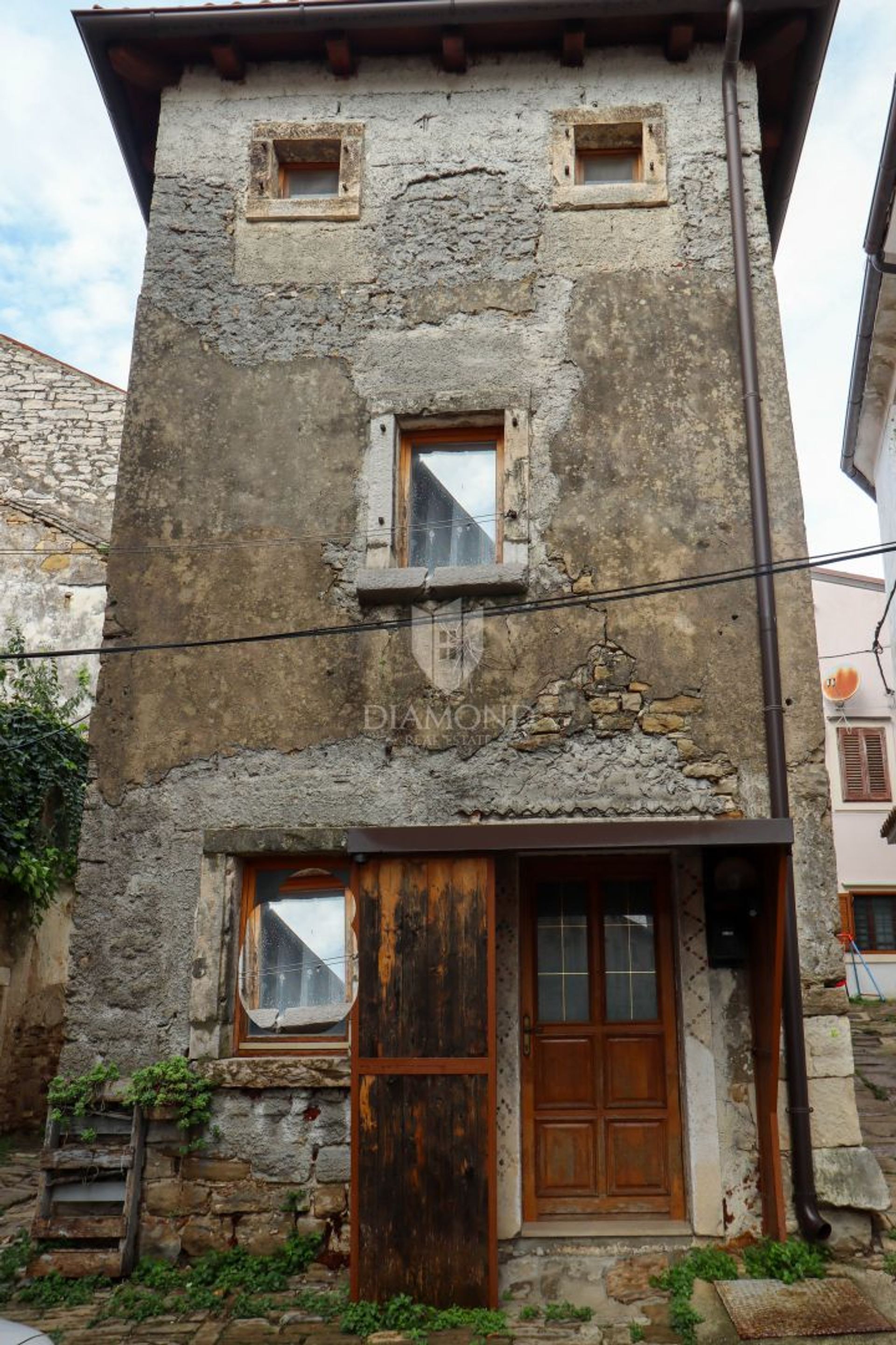 Hus i Buje, Istria County 12806977