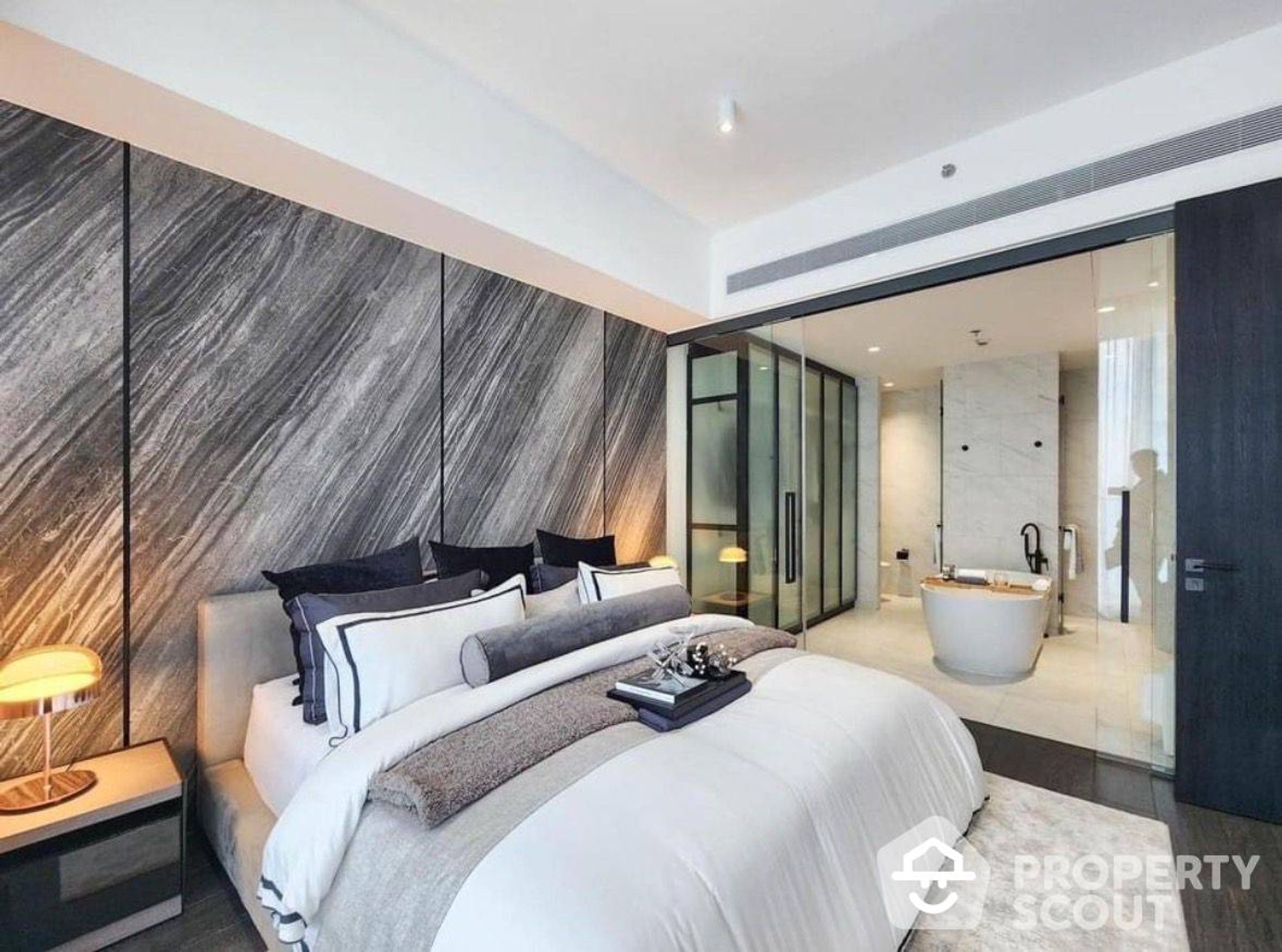 Condominio nel Bang Rak, Krung Thep Maha Nakhon 12807767