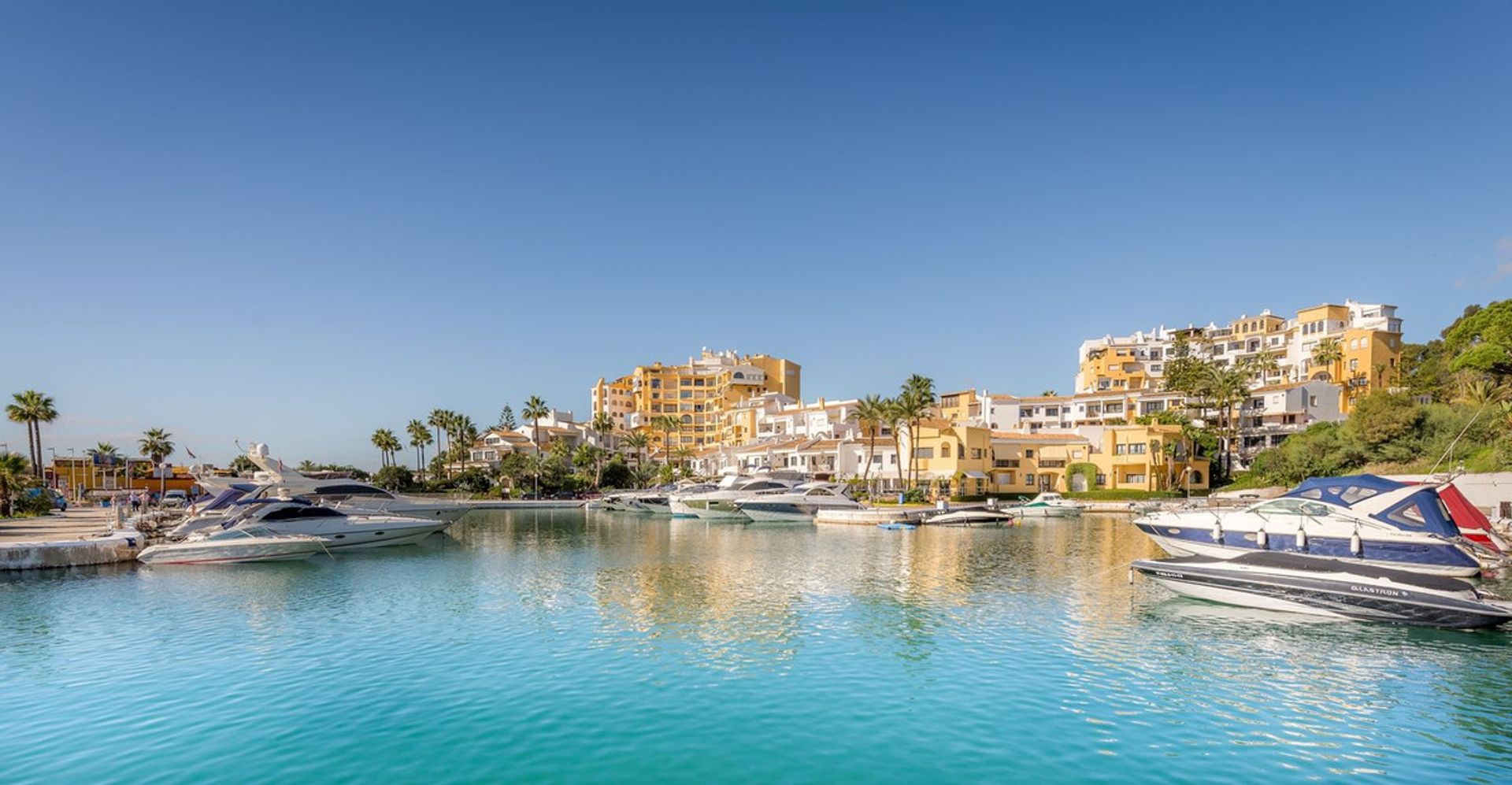 公寓 在 Marbella, Andalucía 12808510