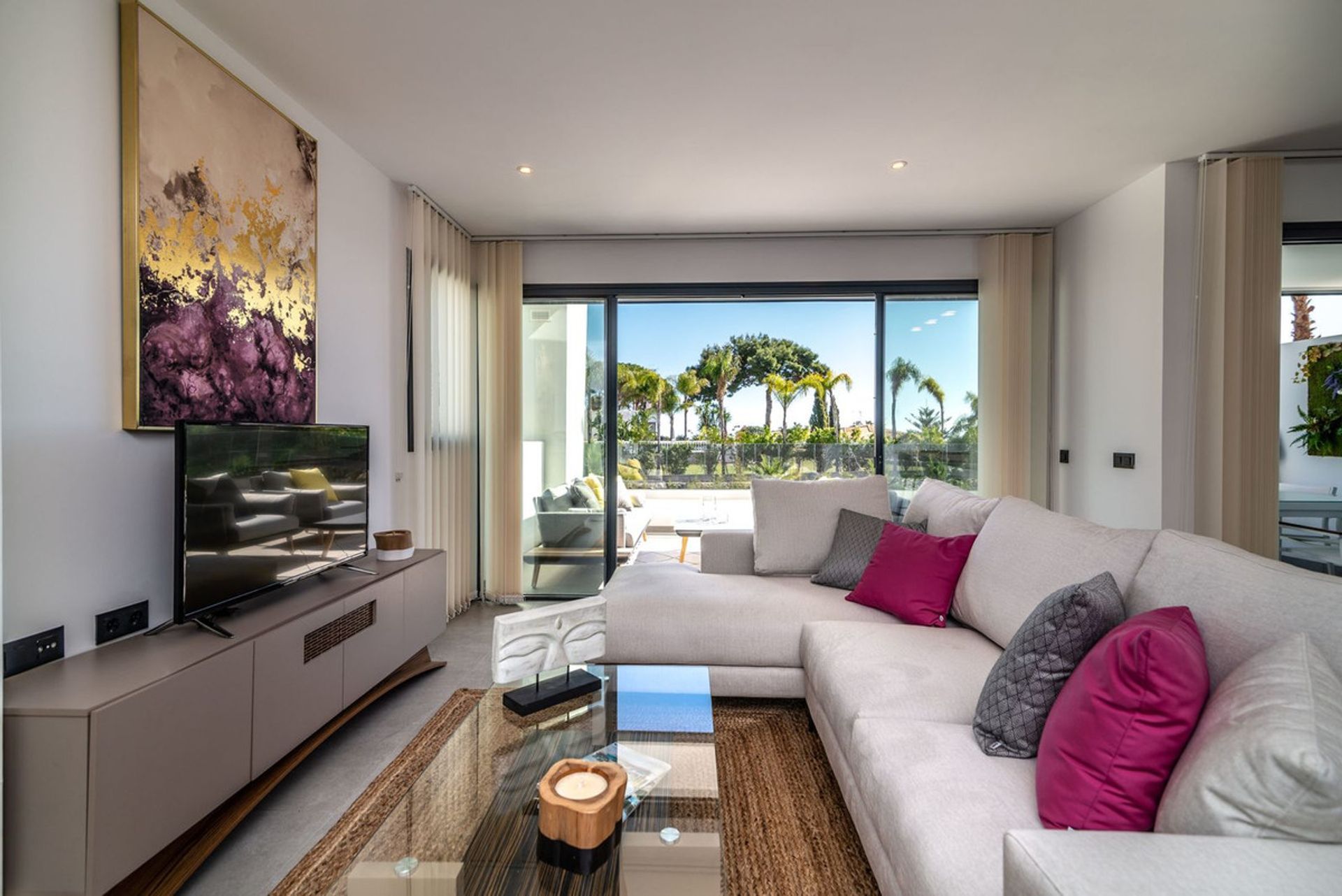 Condominium in Estepona, Andalusia 12808529