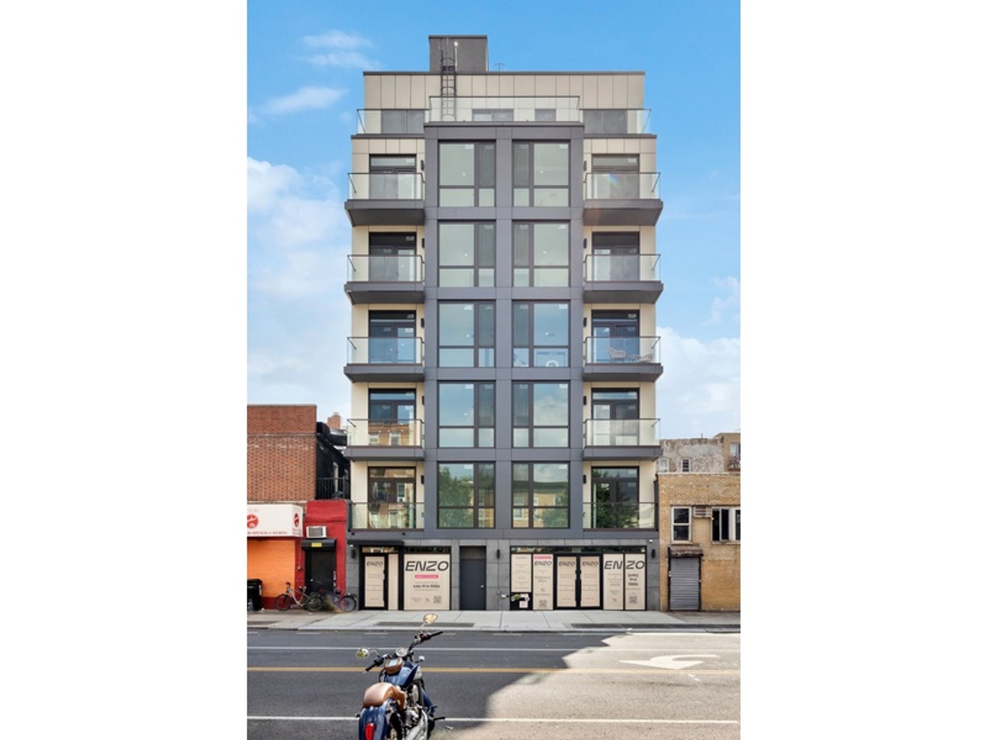 Condominium in , New York 12808814