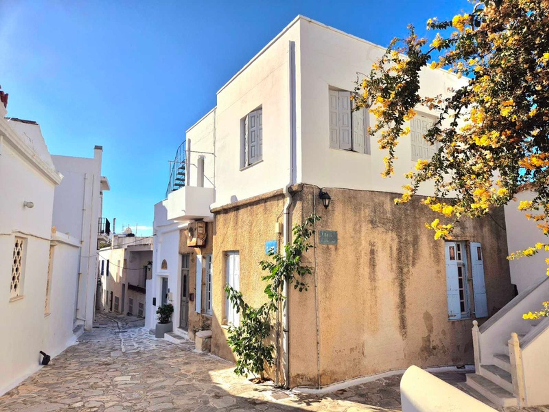 Condominio en Tinos,  12808867