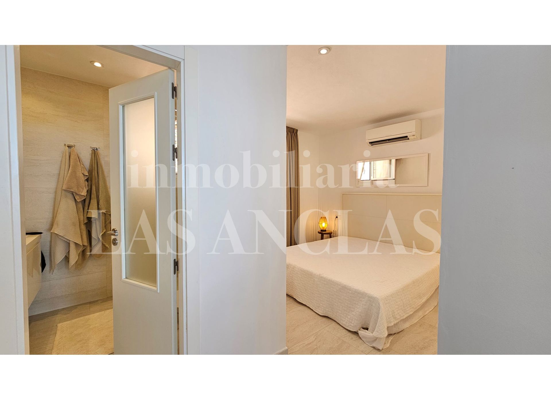 casa en Santa Eulària des Riu, Illes Balears 12809054