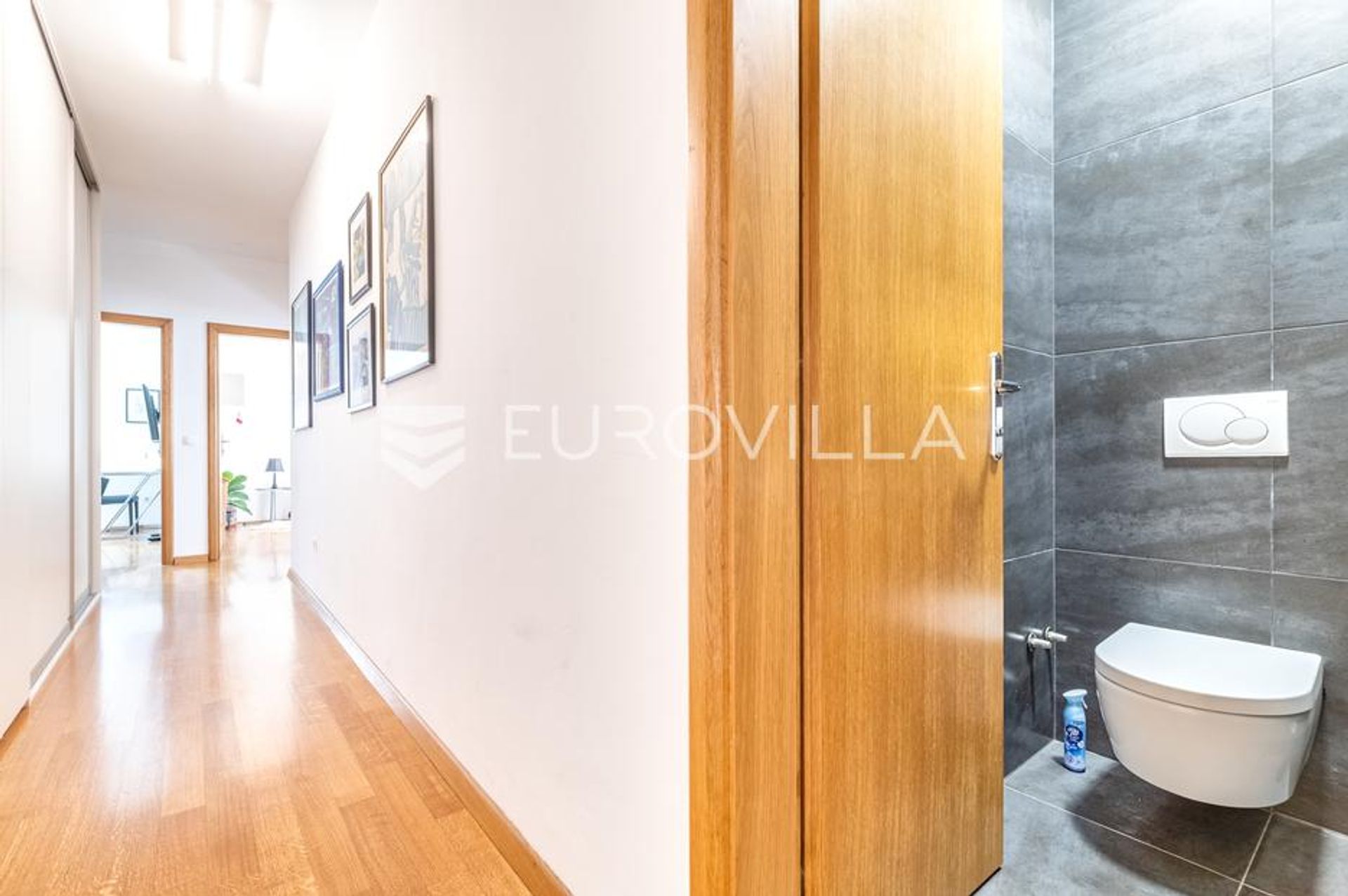 Condominium dans Remete, Zagreb, Grad 12809073