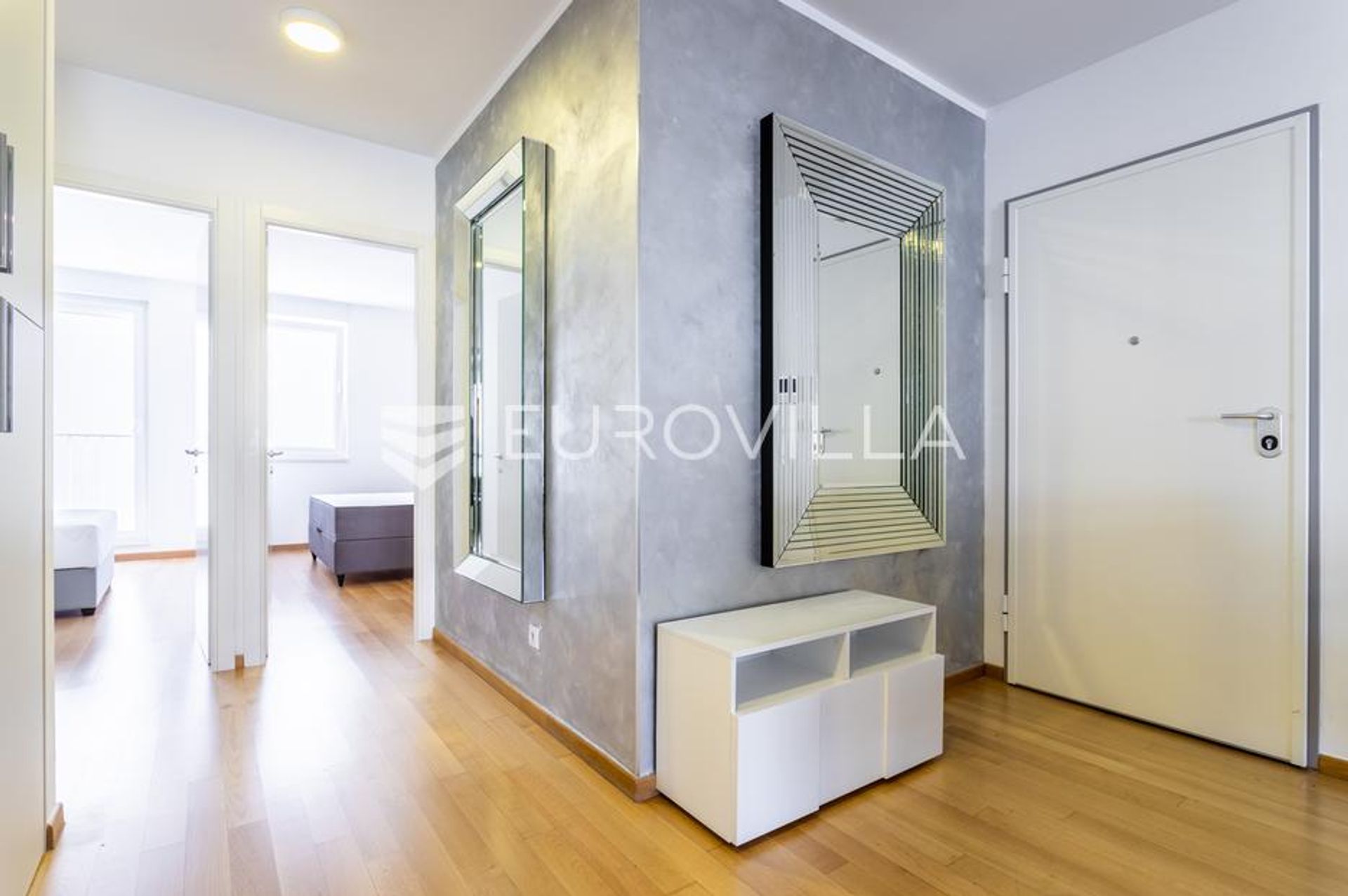 Condominium in Split, Splitsko-dalmatinska županija 12809086