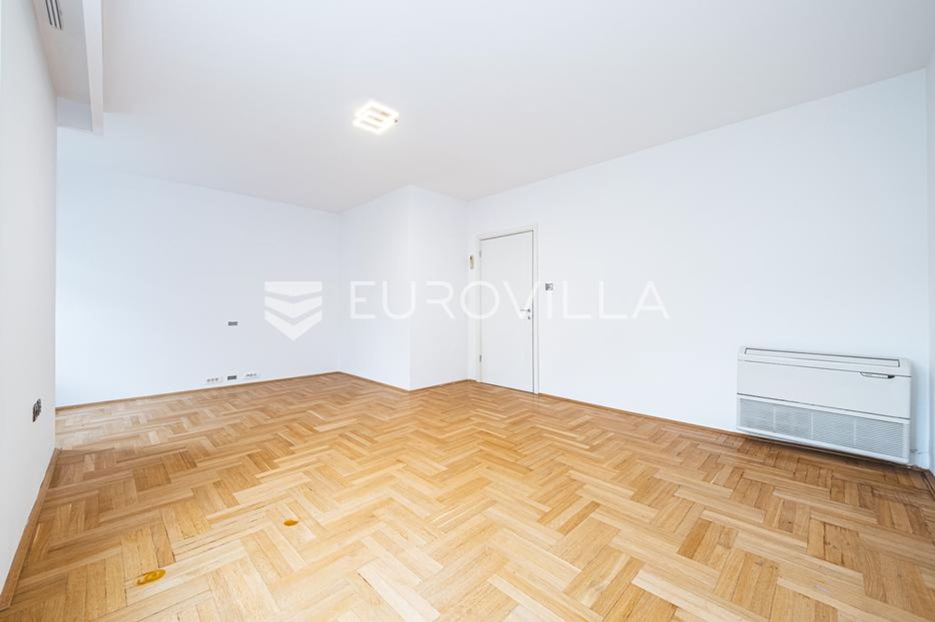 Condominium dans Zagreb,  12809131