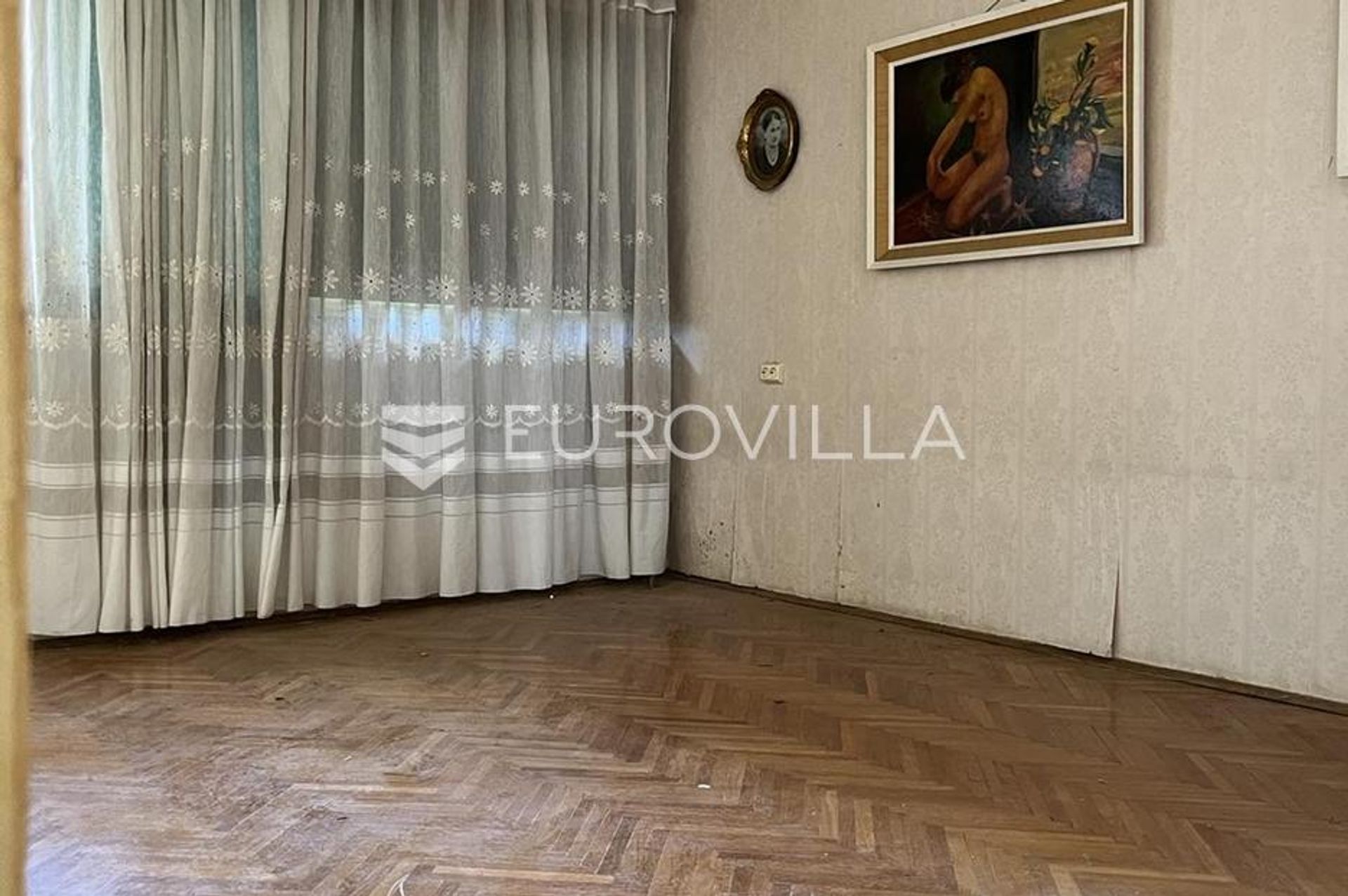 Condominio en Pula, Istarska županija 12809287