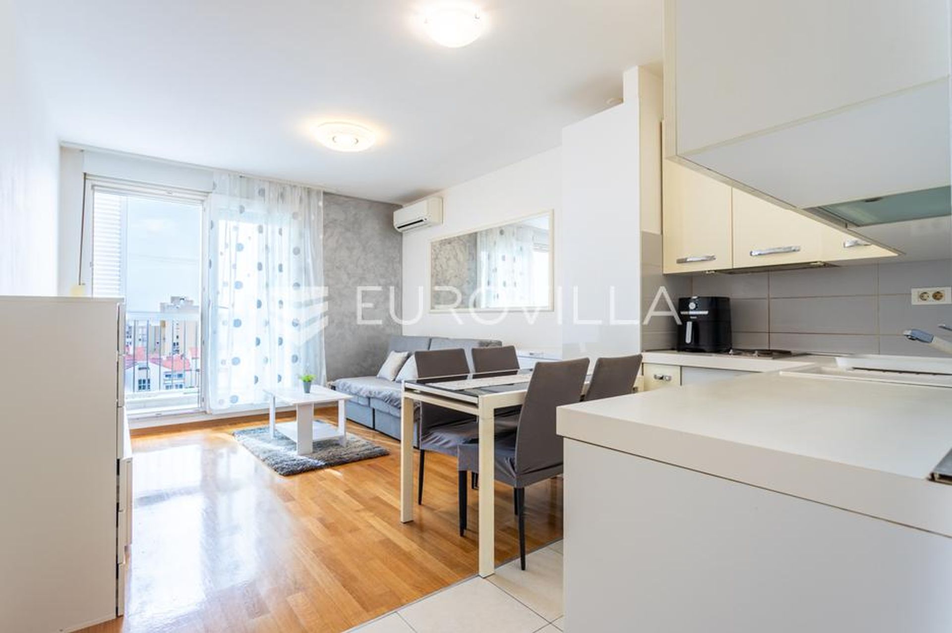 Condominio nel Dubrava, Zupanija spalatino-dalmata 12809377