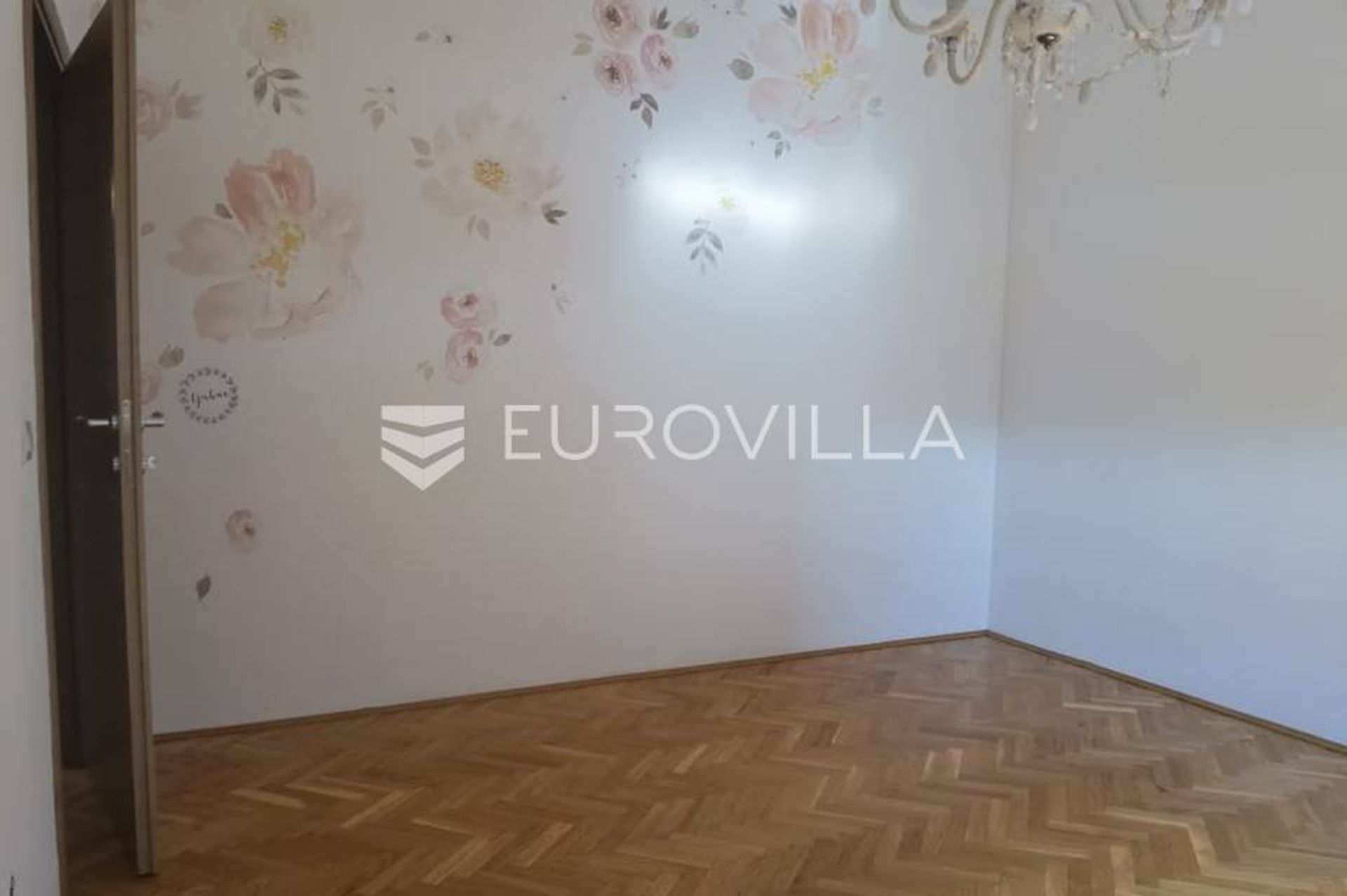 Condominium in Sesvete, Grad Zagreb 12809461