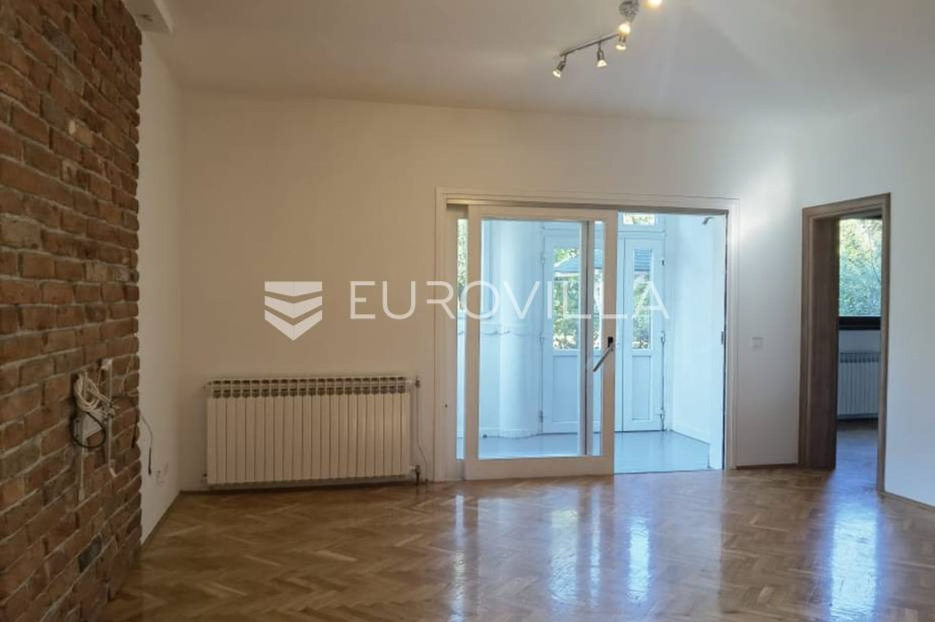 Condominium in Sesvete, Grad Zagreb 12809461