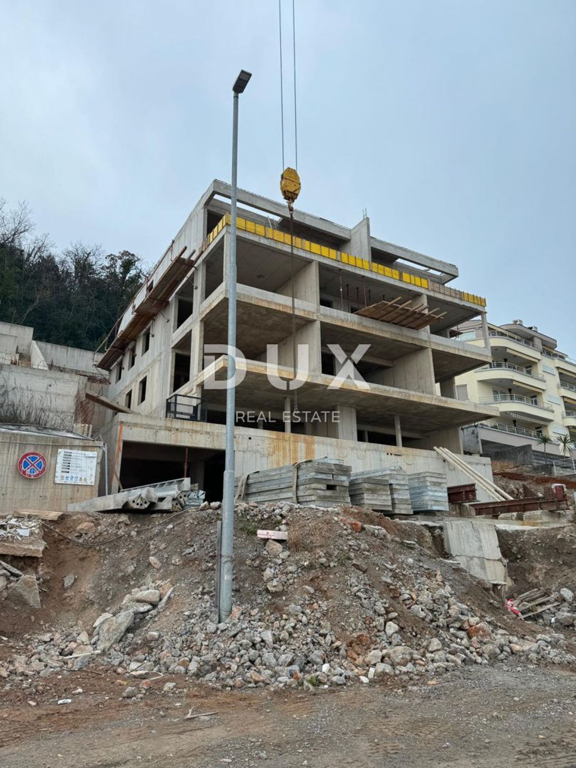 Condominium in Opatija, Primorje-Gorski Kotar County 12810357