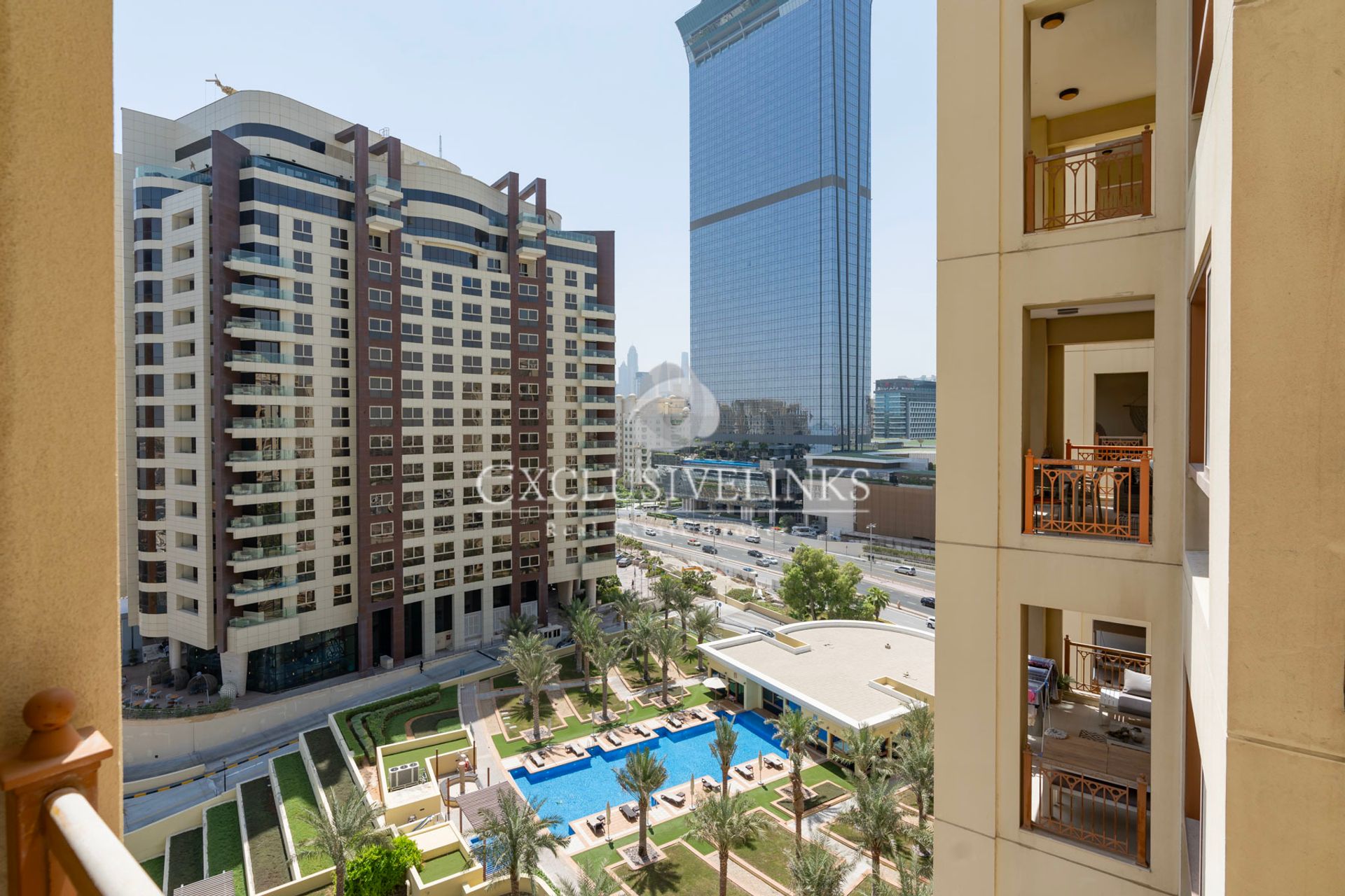 Condominium in Dubai, Dubai 12810548