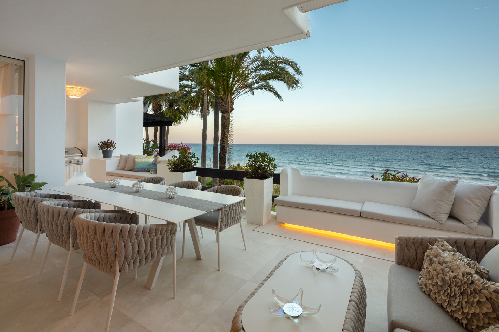 Condominium in Marbella, Andalusia 12810887