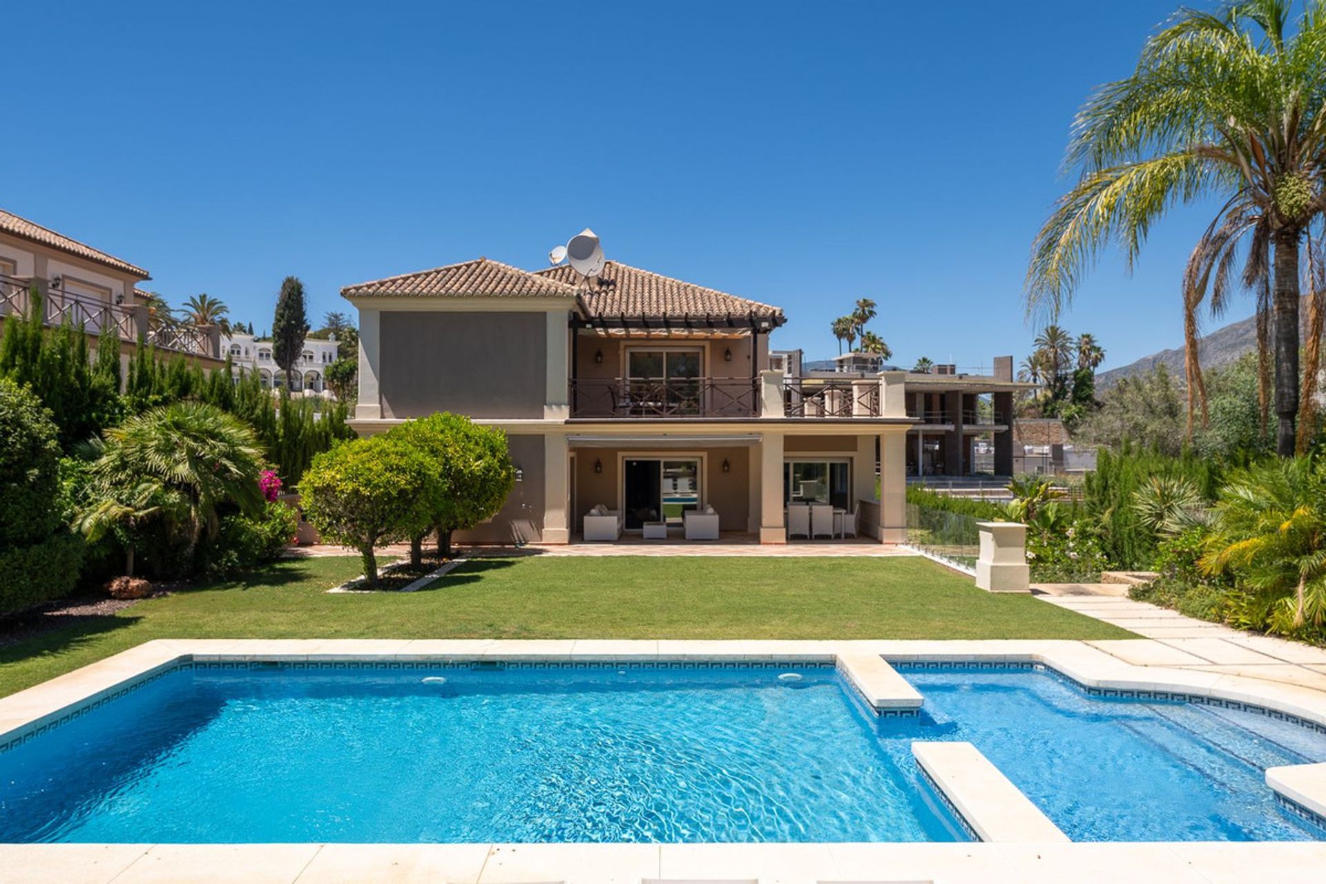 Haus im Marbella, Andalucía 12810983