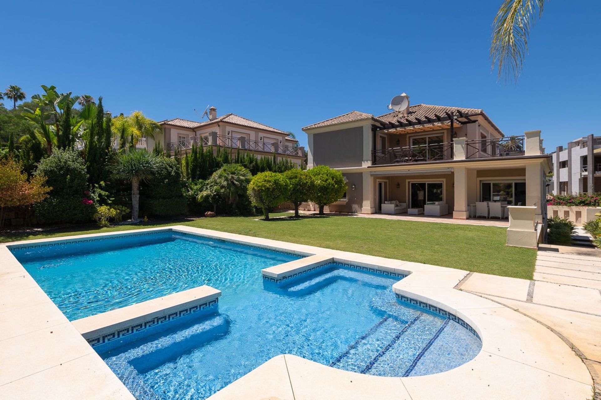 Haus im Marbella, Andalucía 12810983