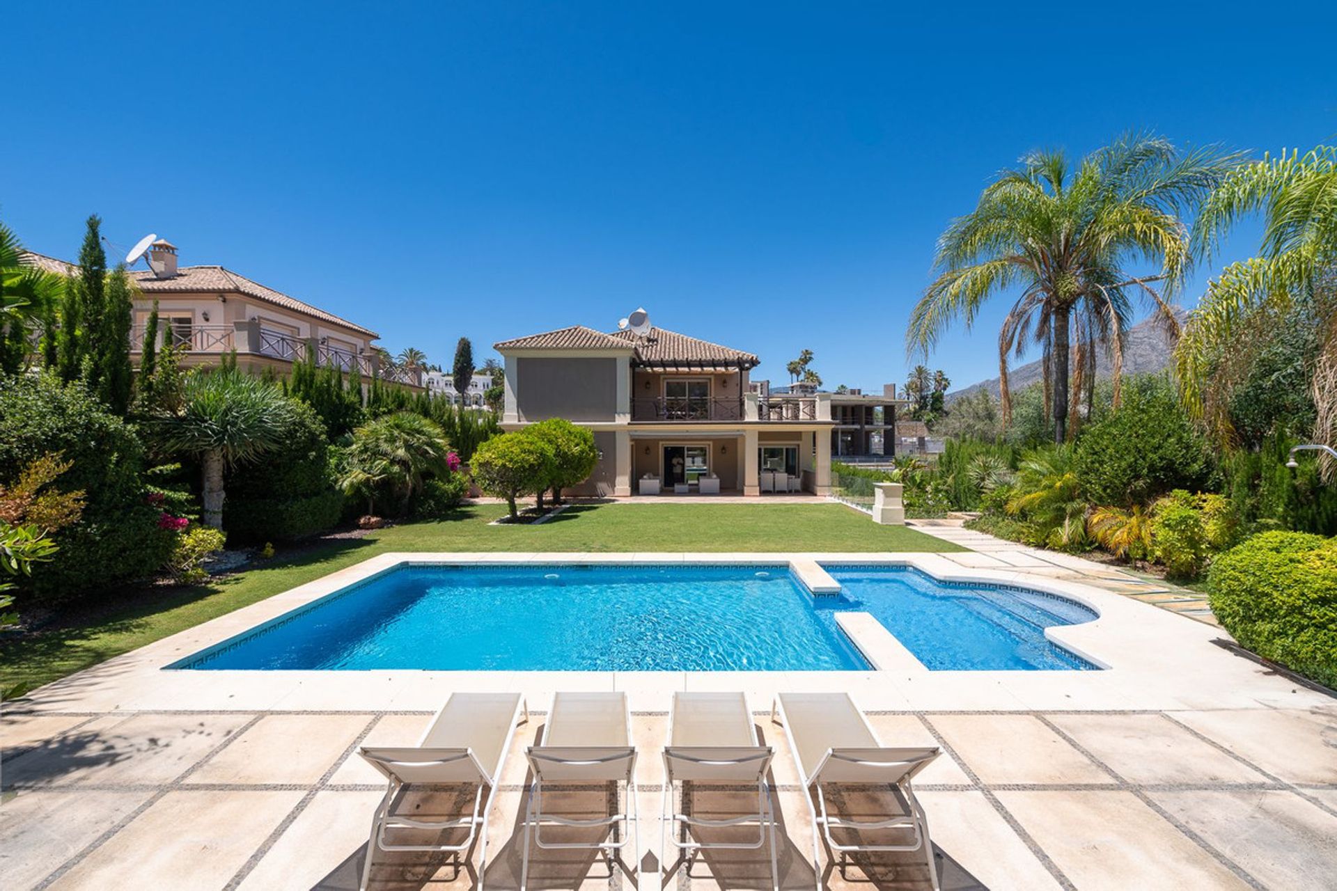 Haus im Marbella, Andalucía 12810983